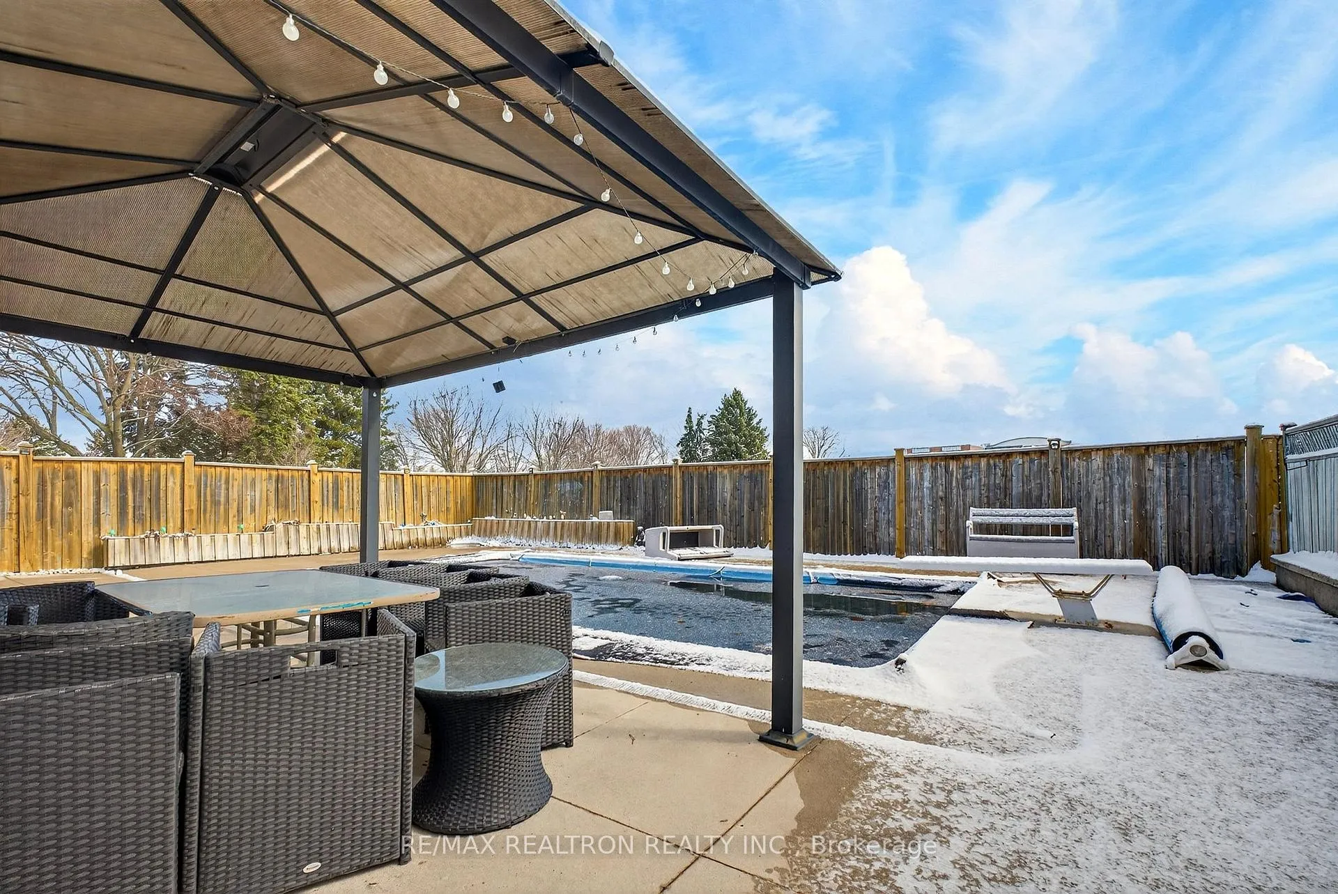 Photo 43 of 301 Lupin Drive, Whitby, Downtown Whitby — HOMEH