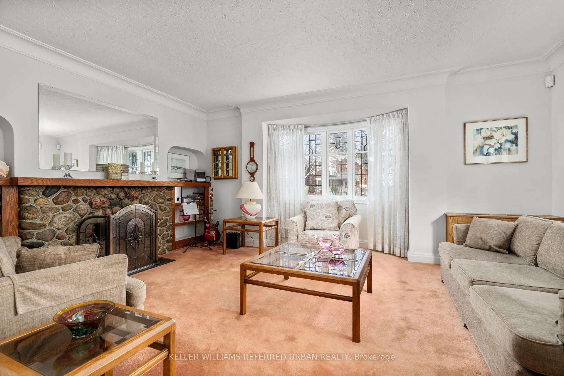 Photo 9 of 10 Landour Avenue, Toronto, Keelesdale-Eglinton West — HOMEH