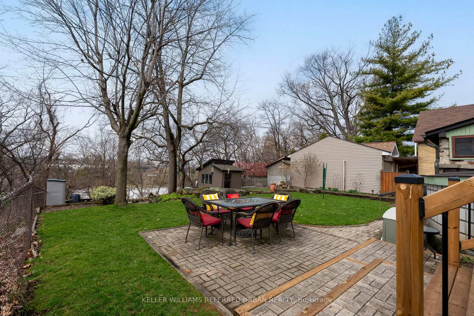 Photo 33 of 10 Landour Avenue, Toronto, Keelesdale-Eglinton West — HOMEH