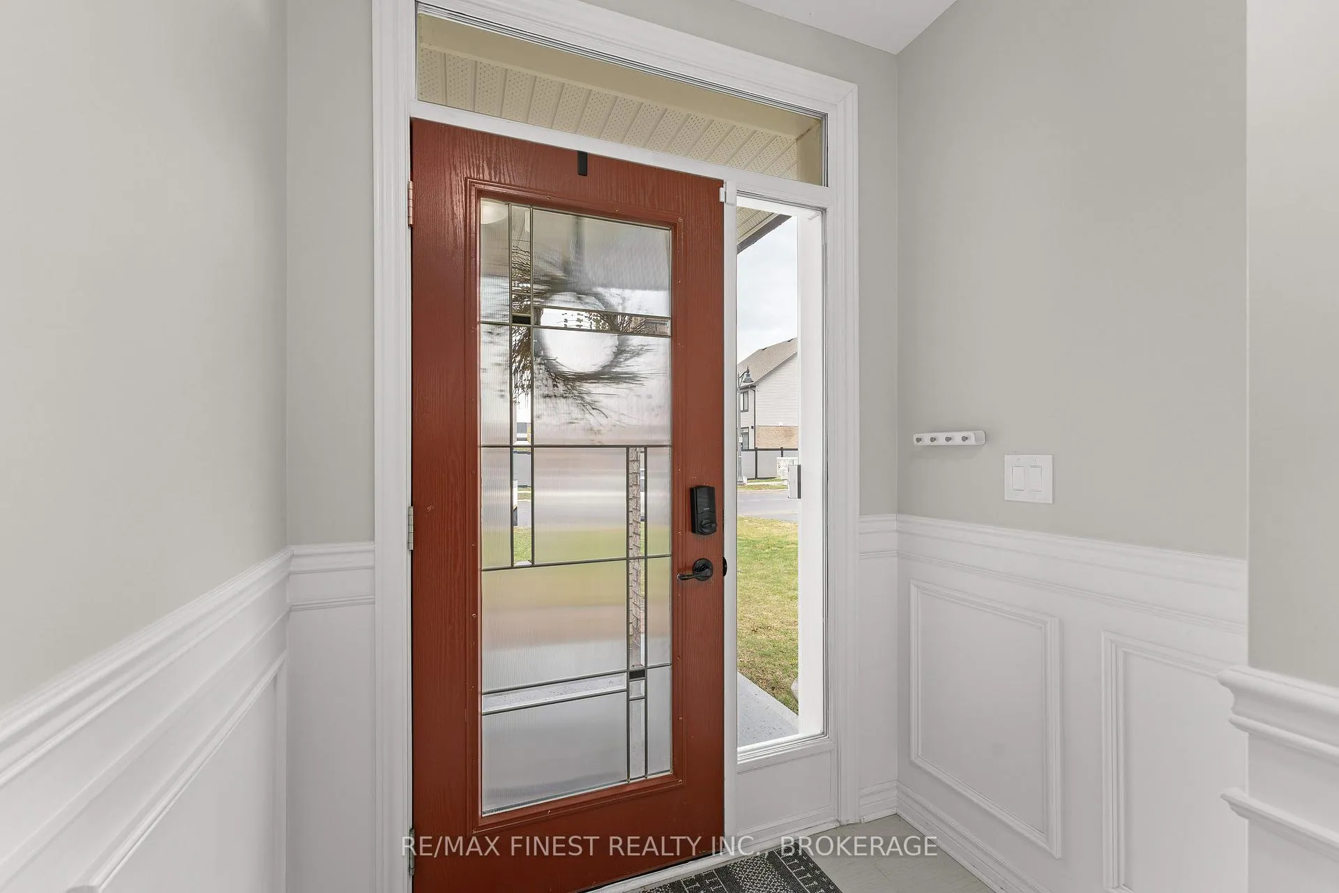 Photo 3 of 1345 Tremont Drive, Kingston, City Northwest — HOMEH