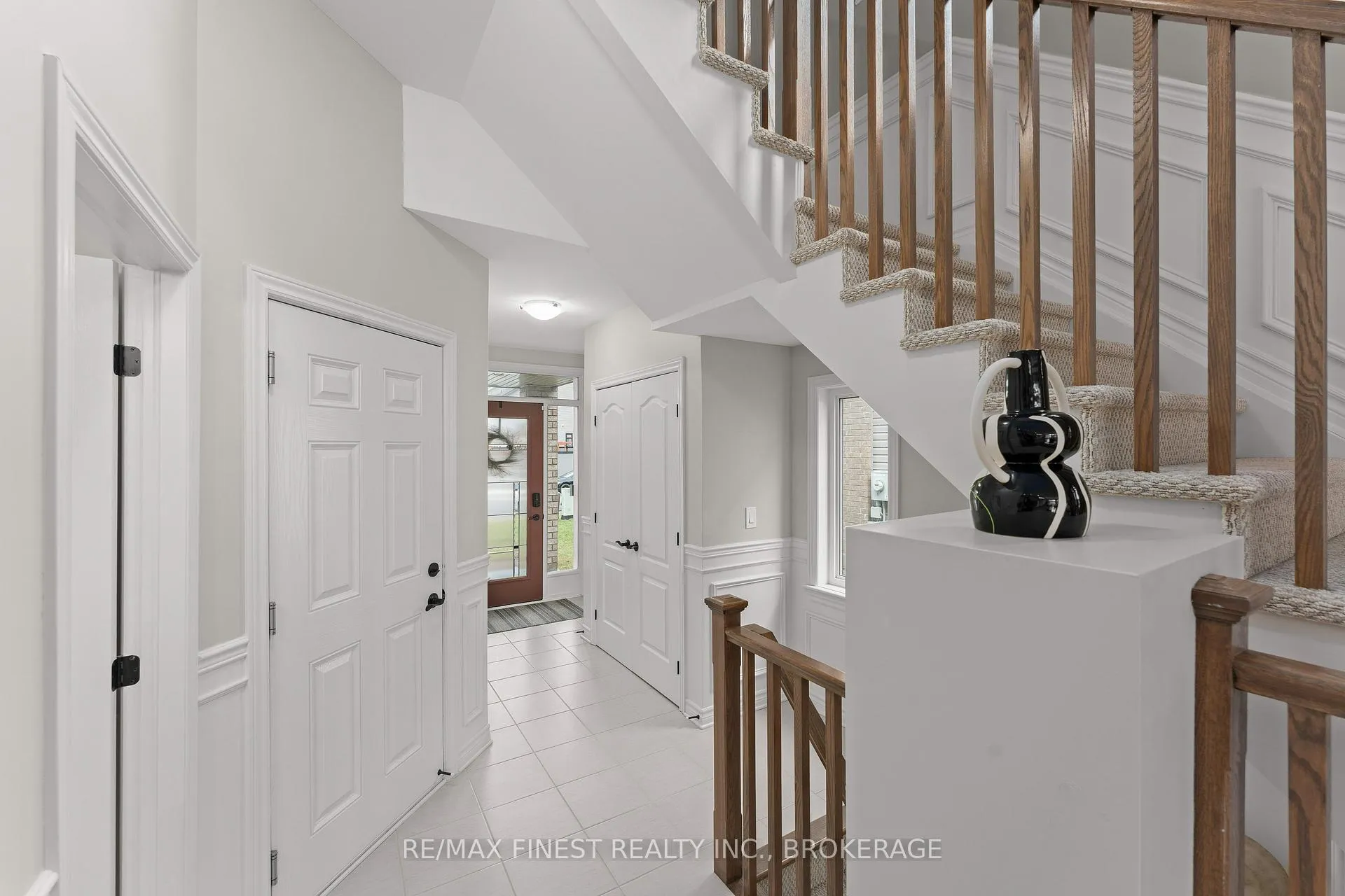 Photo 4 of 1345 Tremont Drive, Kingston, City Northwest — HOMEH