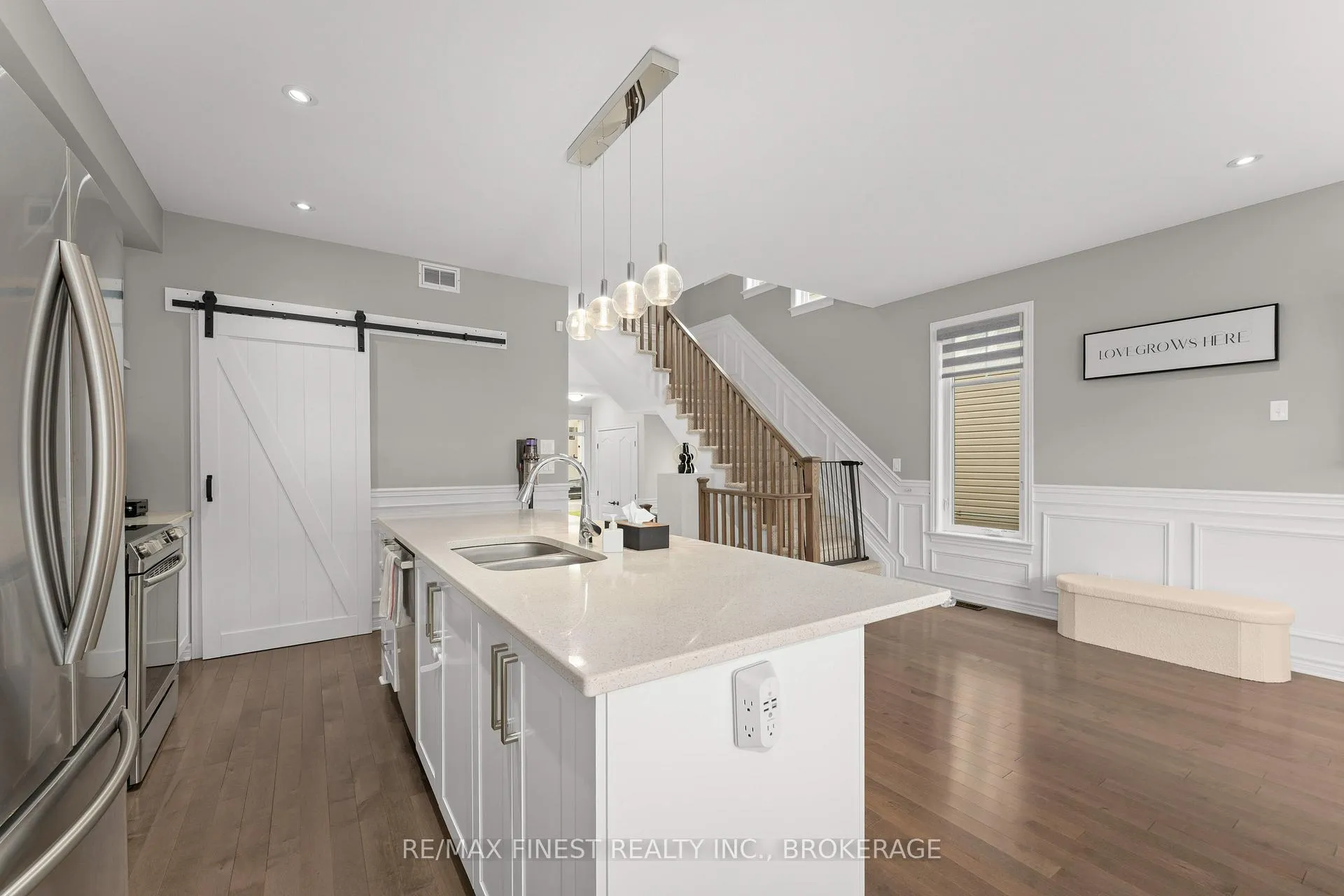 Photo 11 of 1345 Tremont Drive, Kingston, City Northwest — HOMEH