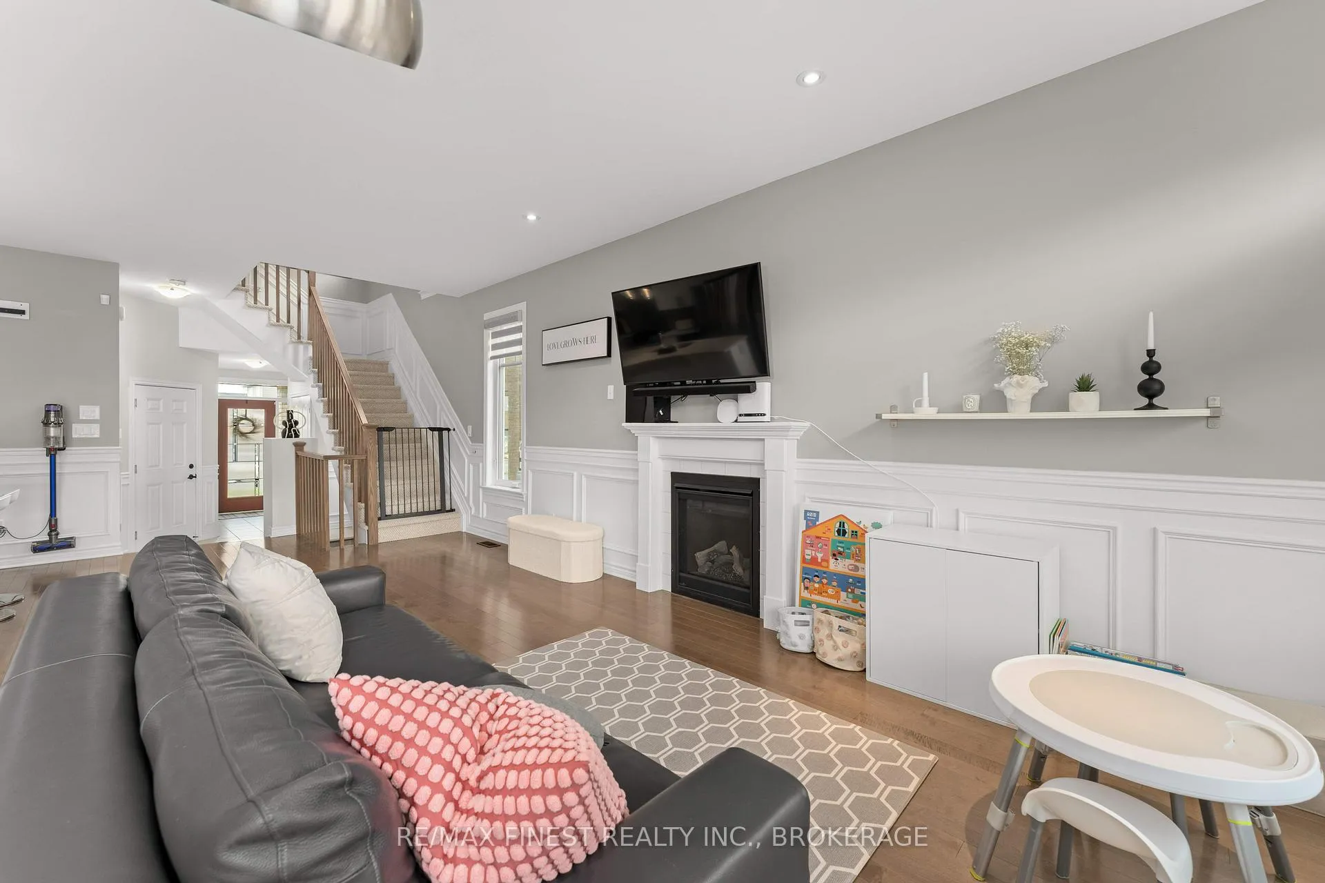 Photo 14 of 1345 Tremont Drive, Kingston, City Northwest — HOMEH