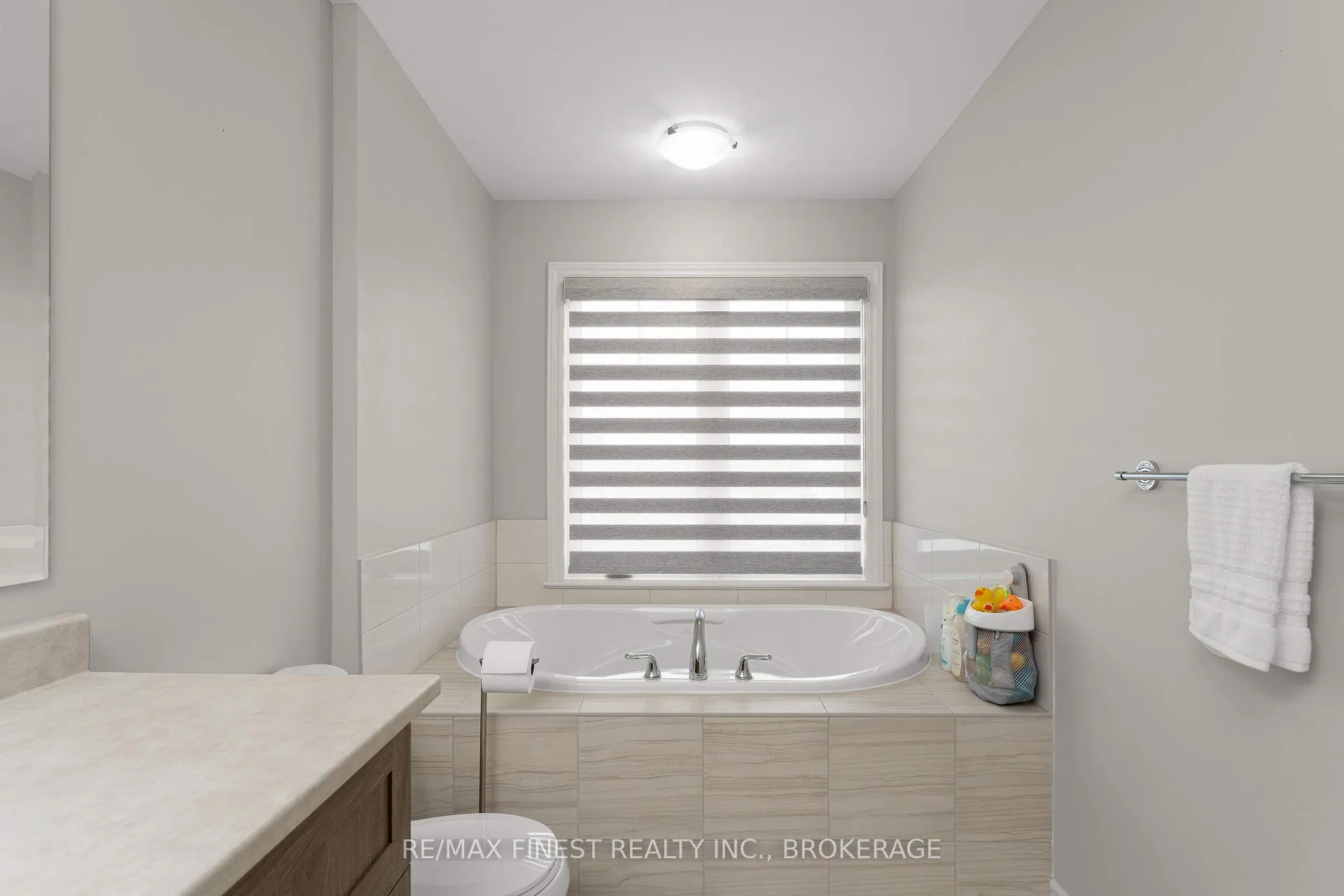 Photo 26 of 1345 Tremont Drive, Kingston, City Northwest — HOMEH