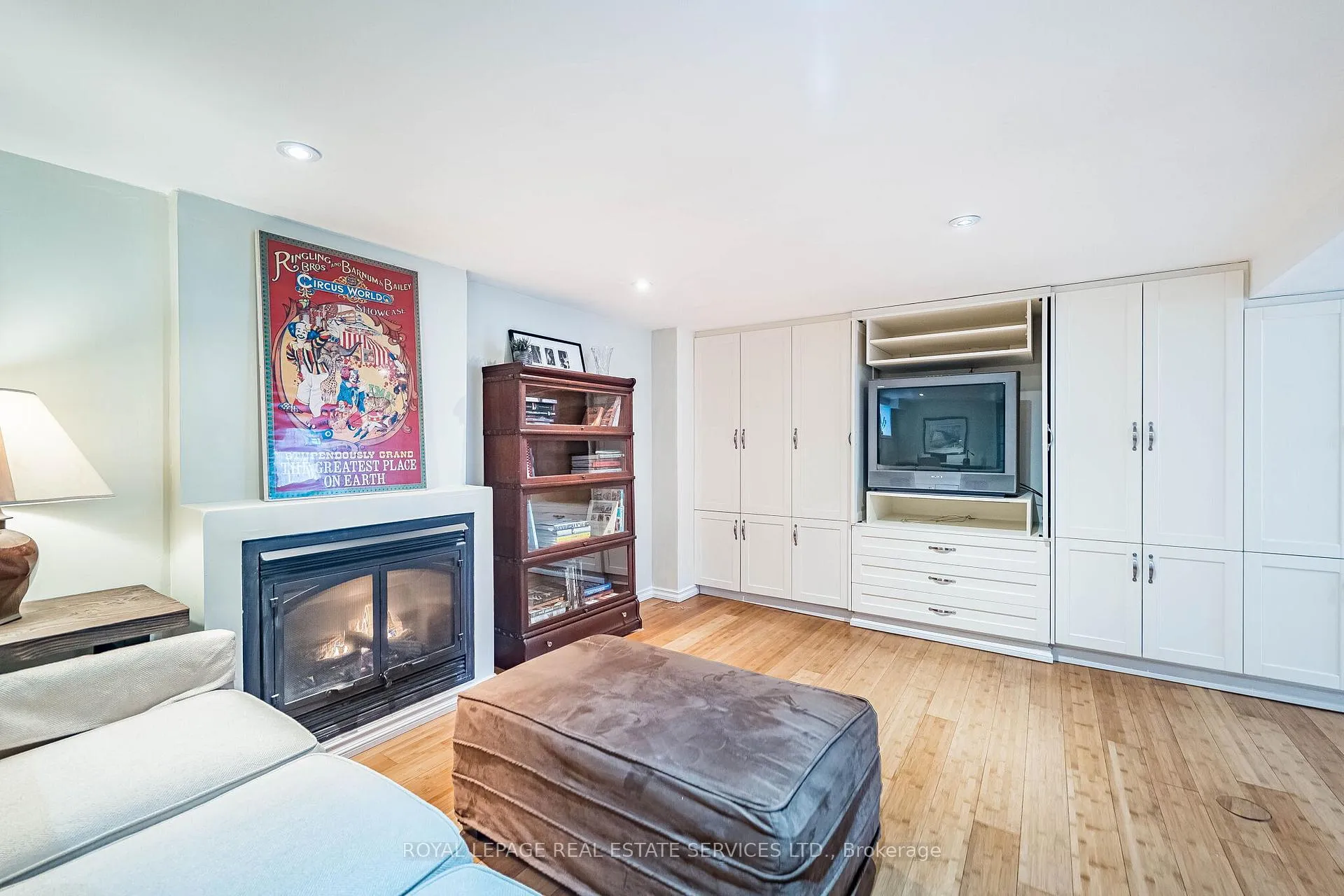 Photo 36 of 51 Wellington Street E, Brampton, Downtown Brampton — HOMEH