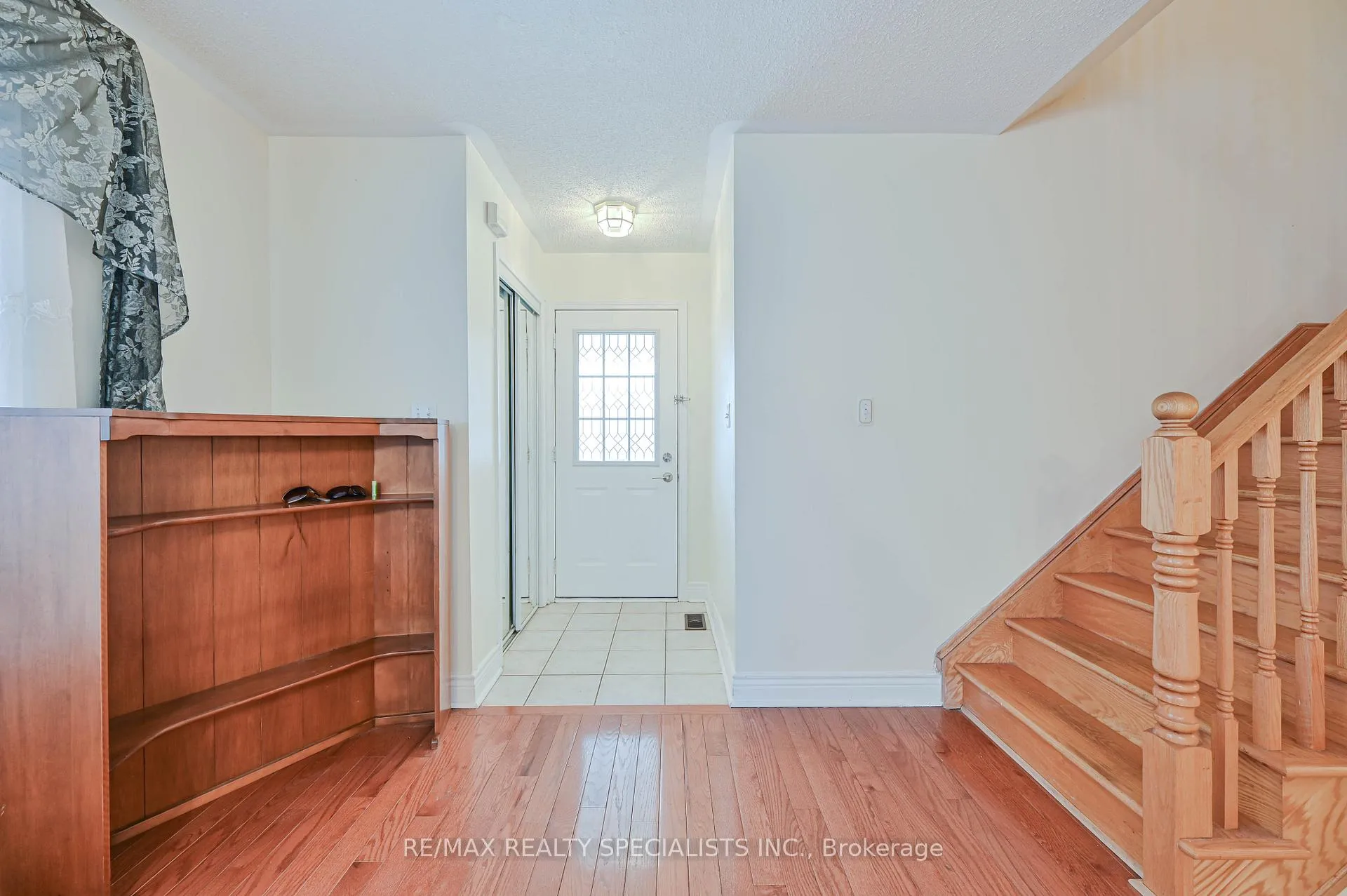 Photo 8 of 15 Eastway Street, Brampton, Gore Industrial North — HOMEH