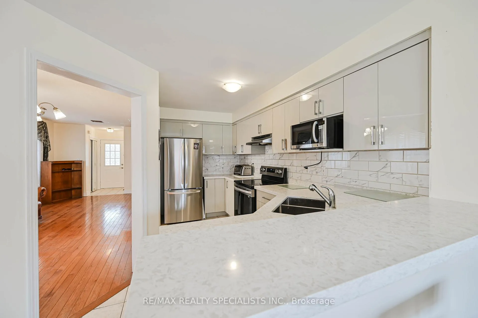 Photo 15 of 15 Eastway Street, Brampton, Gore Industrial North — HOMEH