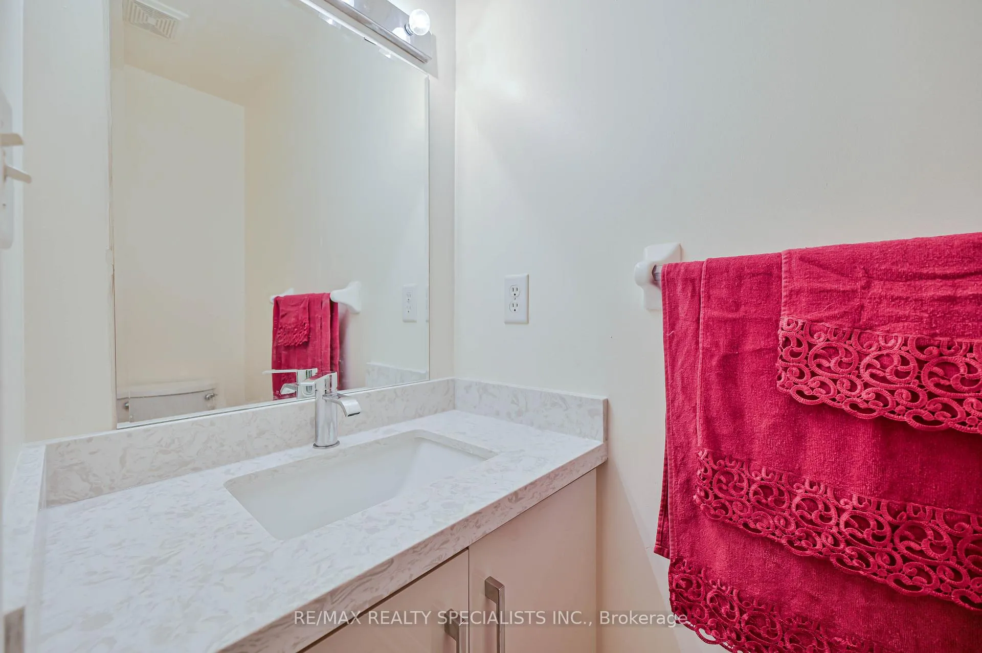 Photo 25 of 15 Eastway Street, Brampton, Gore Industrial North — HOMEH