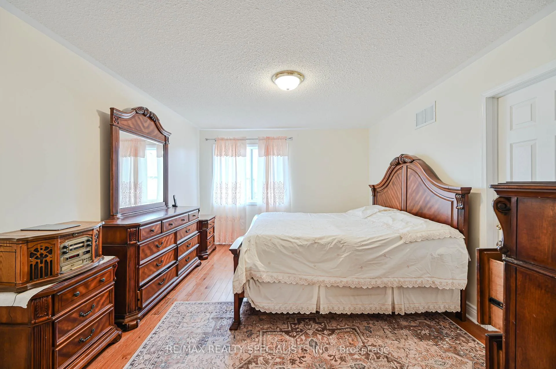 Photo 32 of 15 Eastway Street, Brampton, Gore Industrial North — HOMEH