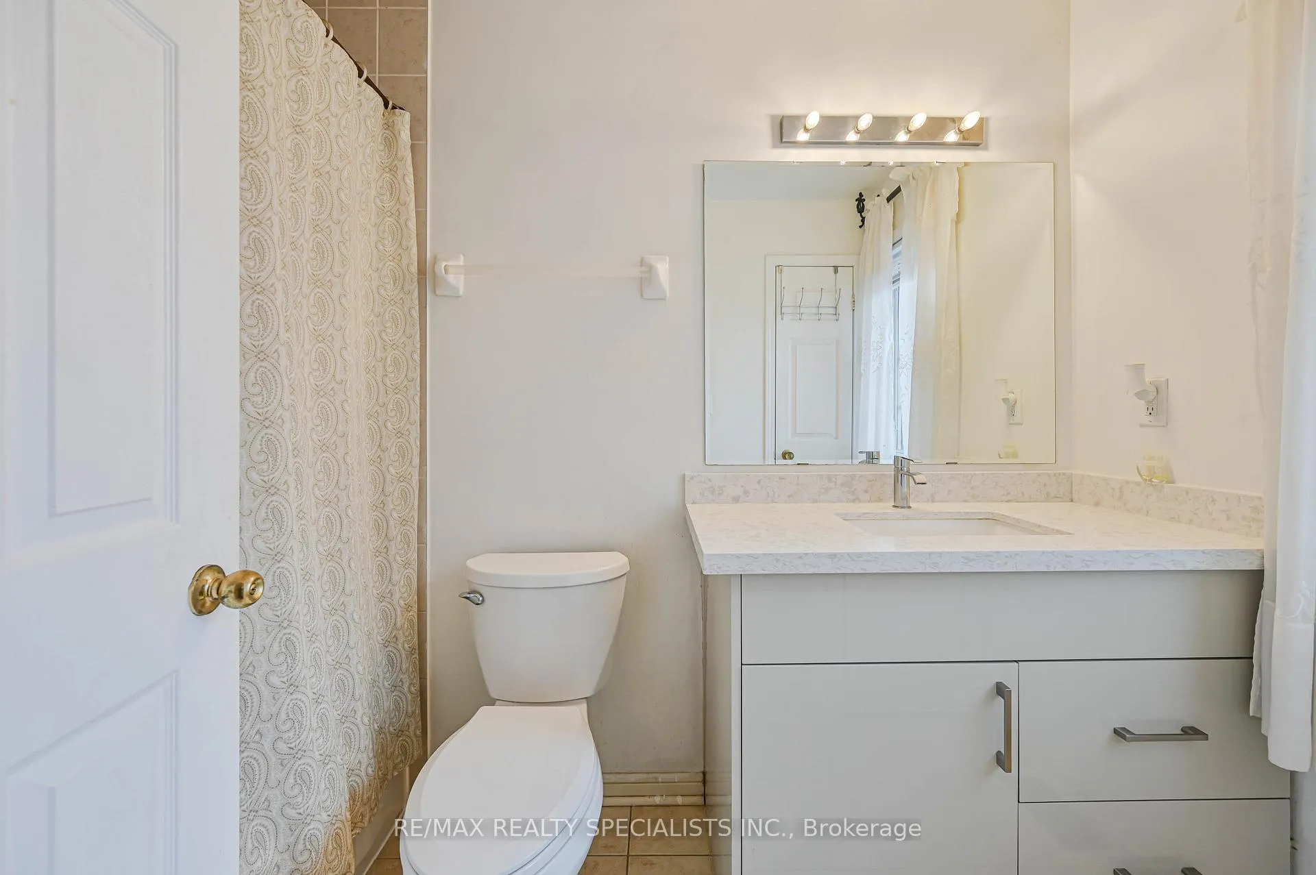 Photo 41 of 15 Eastway Street, Brampton, Gore Industrial North — HOMEH