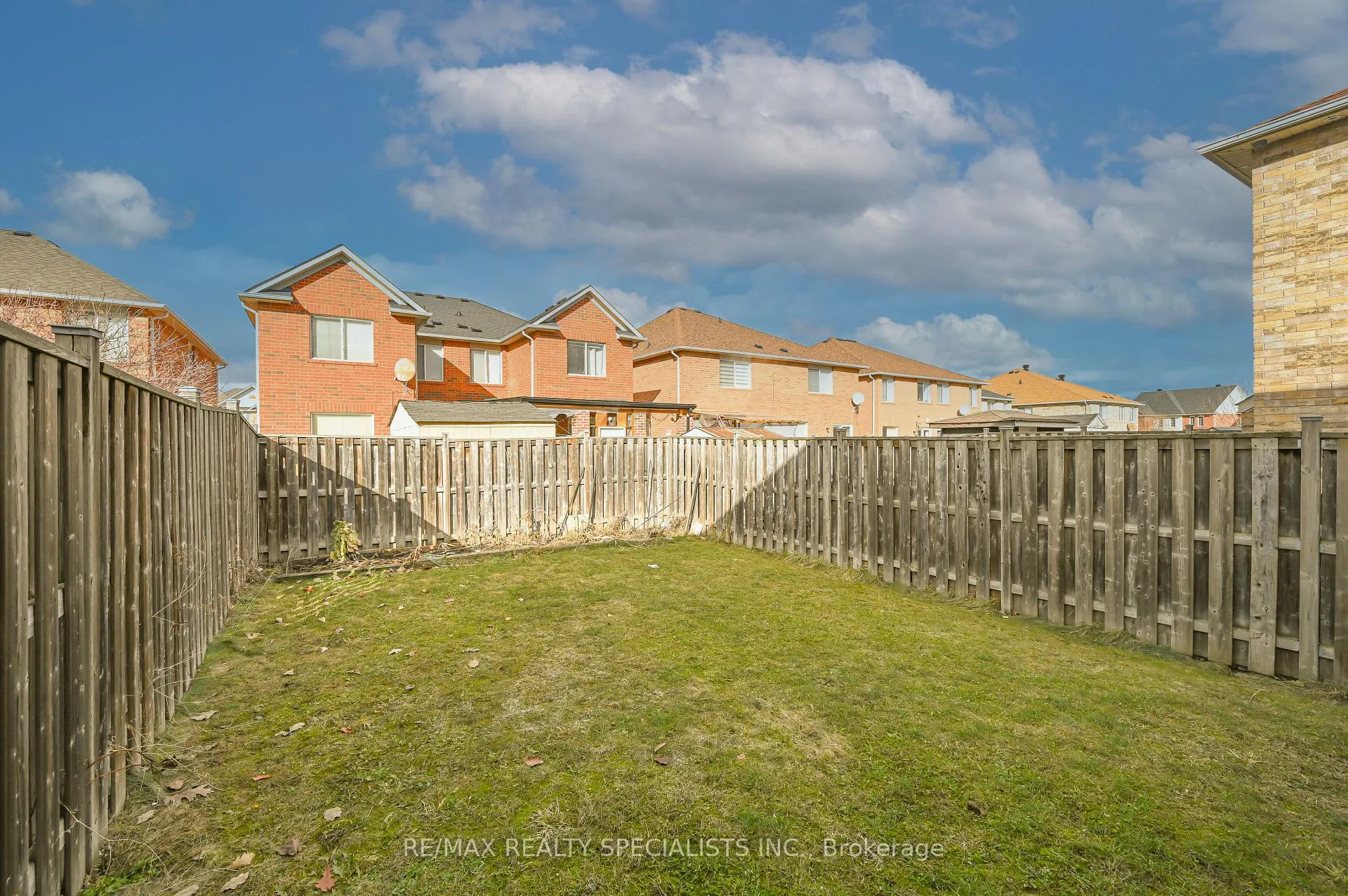 Photo 45 of 15 Eastway Street, Brampton, Gore Industrial North — HOMEH