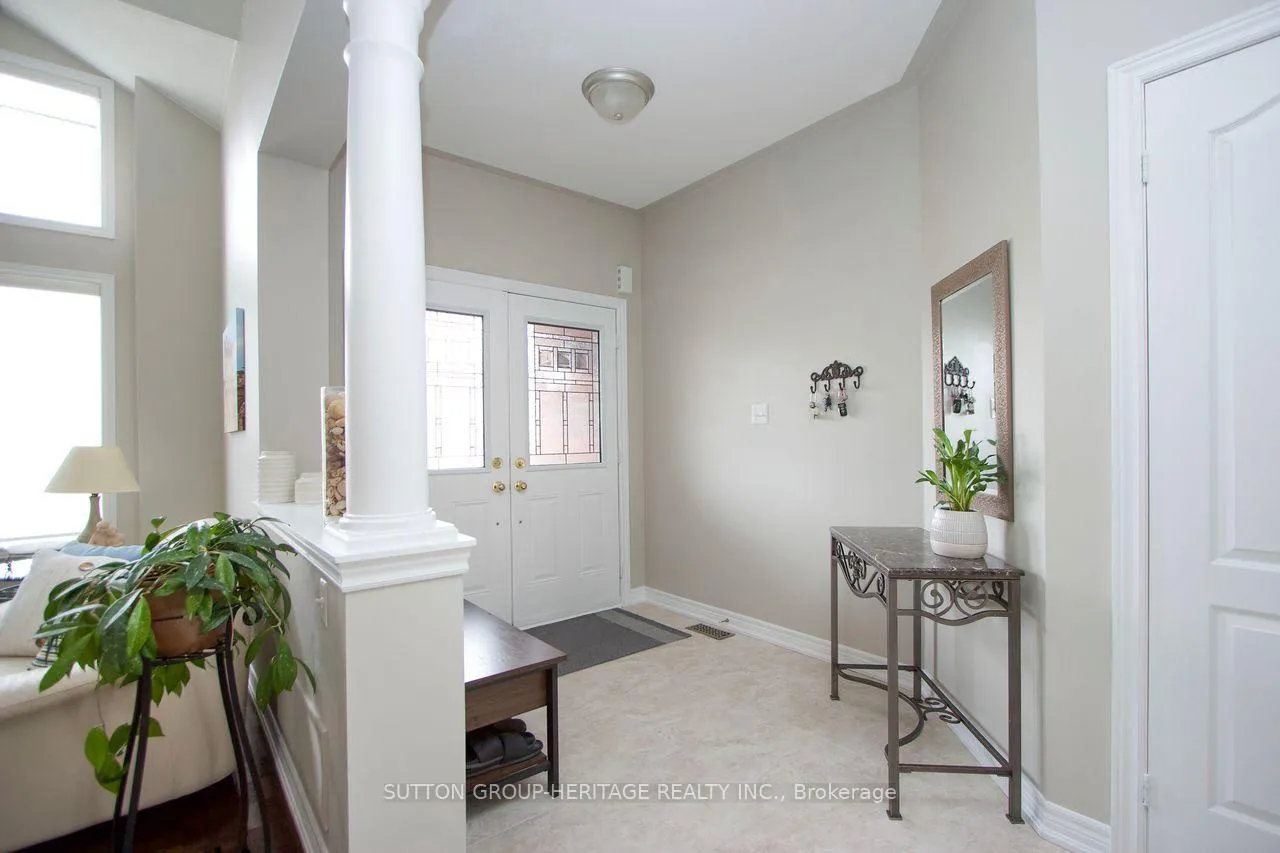Photo 3 of 62 Abbyview Drive, Whitby, Williamsburg — HOMEH