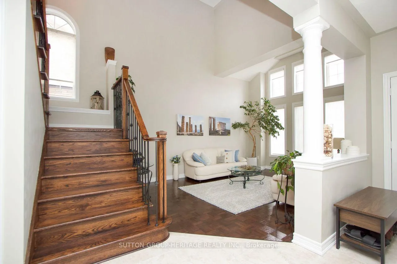 Photo 5 of 62 Abbyview Drive, Whitby, Williamsburg — HOMEH