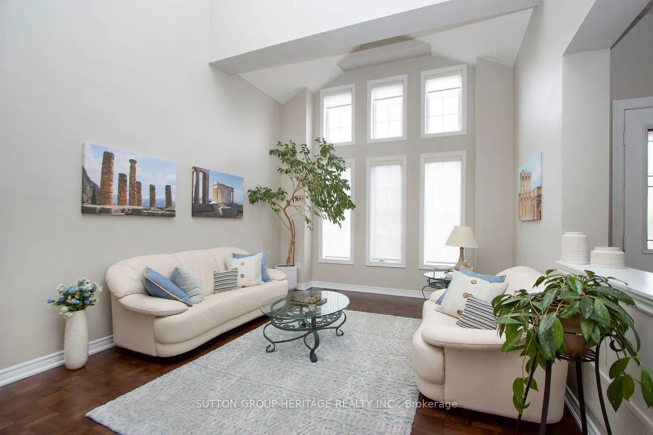Photo 6 of 62 Abbyview Drive, Whitby, Williamsburg — HOMEH