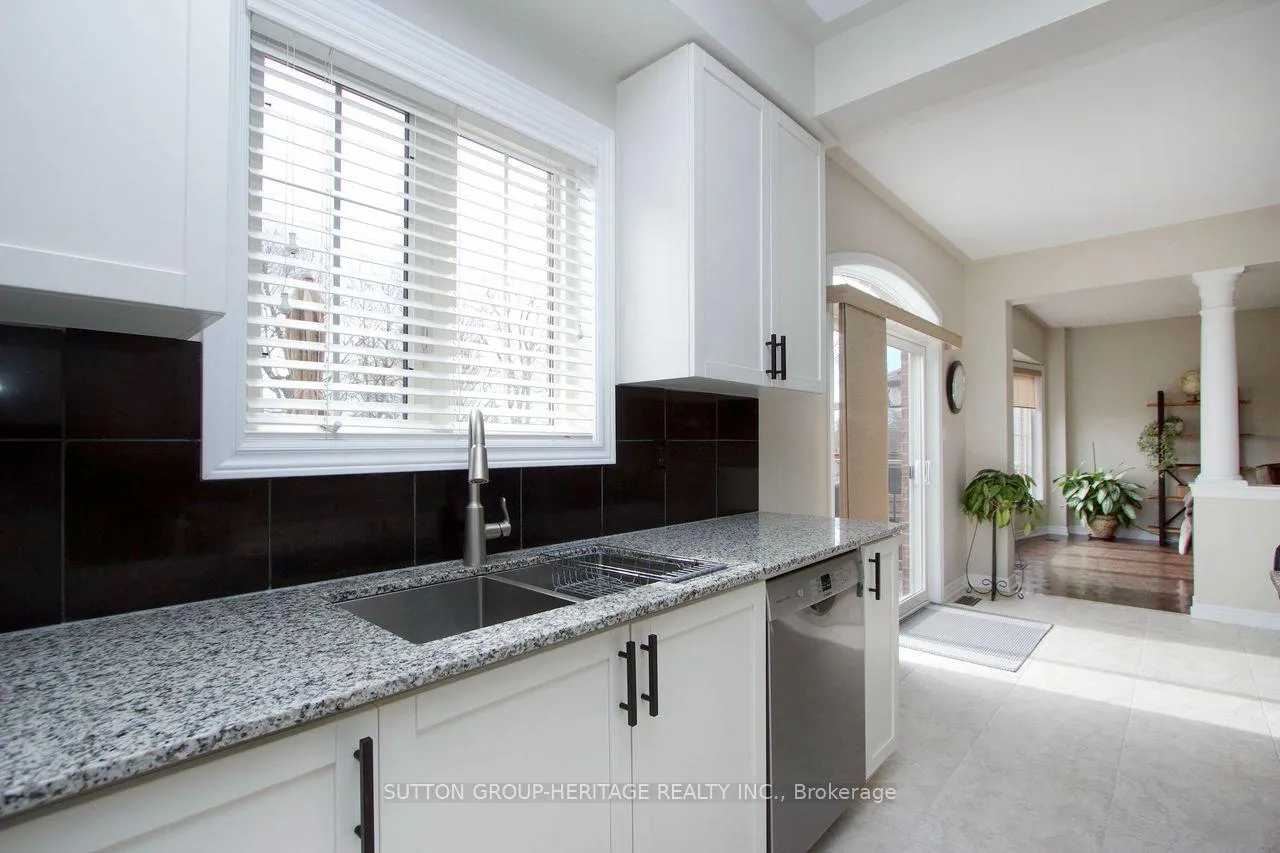 Photo 15 of 62 Abbyview Drive, Whitby, Williamsburg — HOMEH