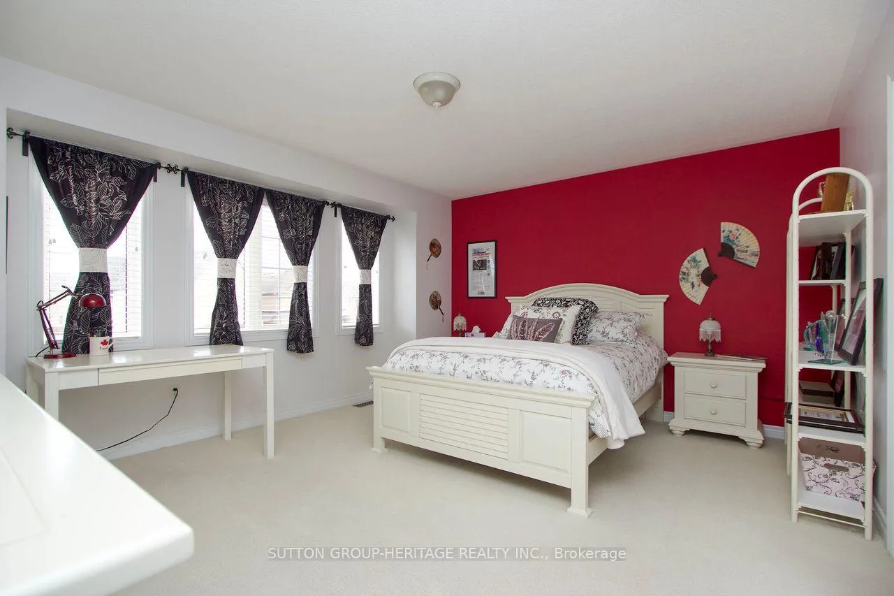 Photo 36 of 62 Abbyview Drive, Whitby, Williamsburg — HOMEH