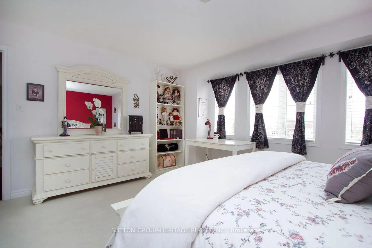 Photo 37 of 62 Abbyview Drive, Whitby, Williamsburg — HOMEH
