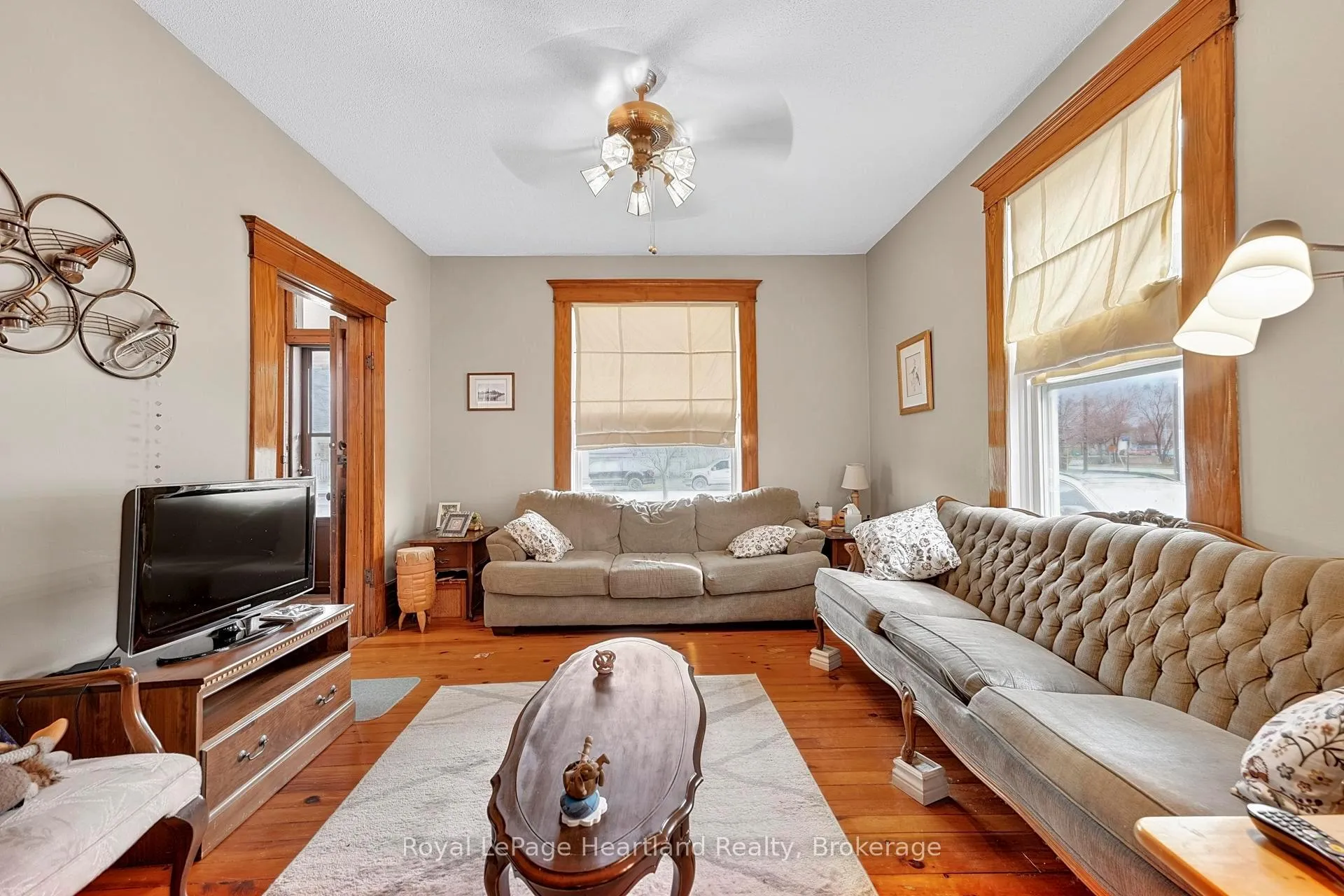 Photo 9 of 14 Elgin Avenue E, Goderich, Goderich (Town) — HOMEH