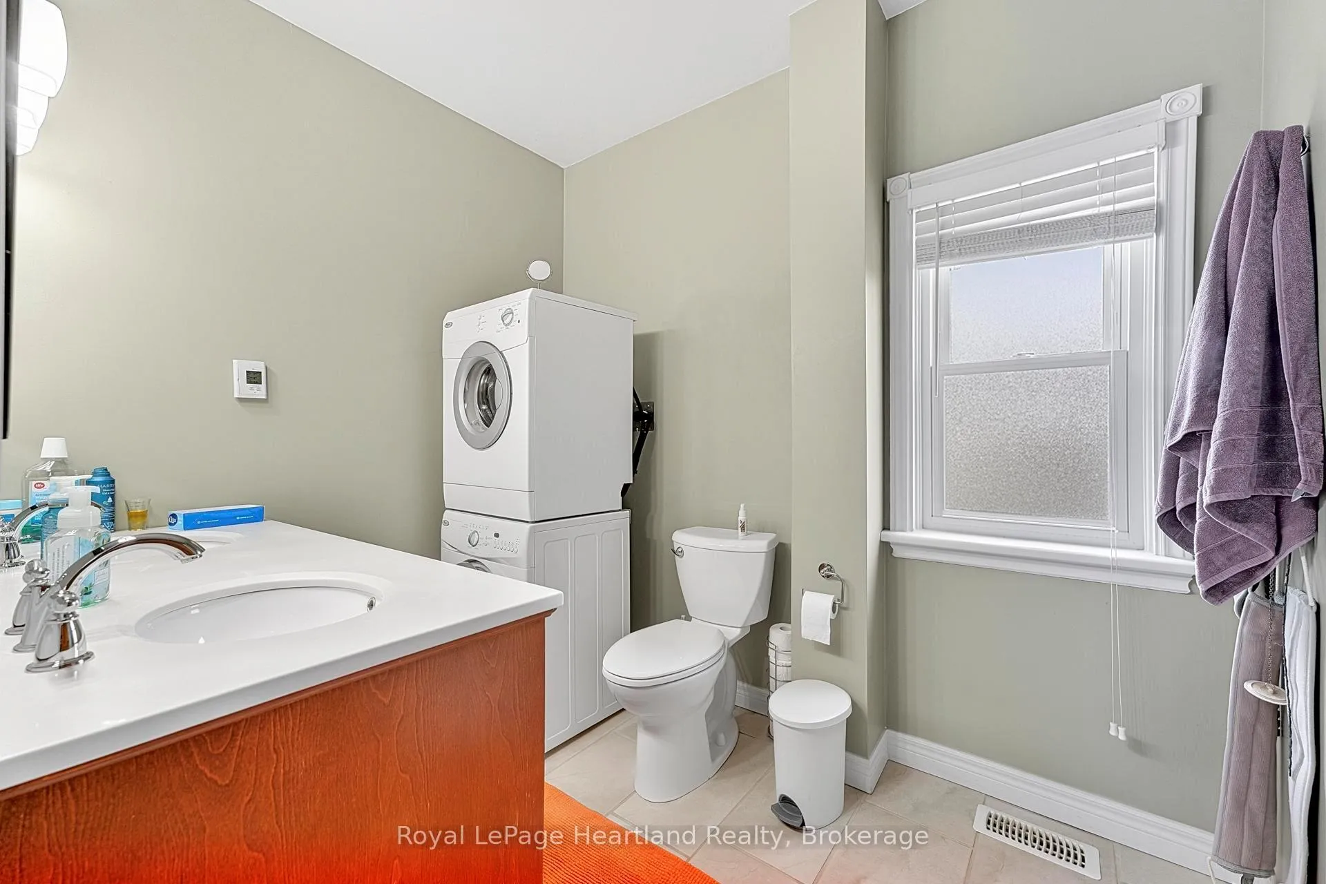 Photo 25 of 14 Elgin Avenue E, Goderich, Goderich (Town) — HOMEH
