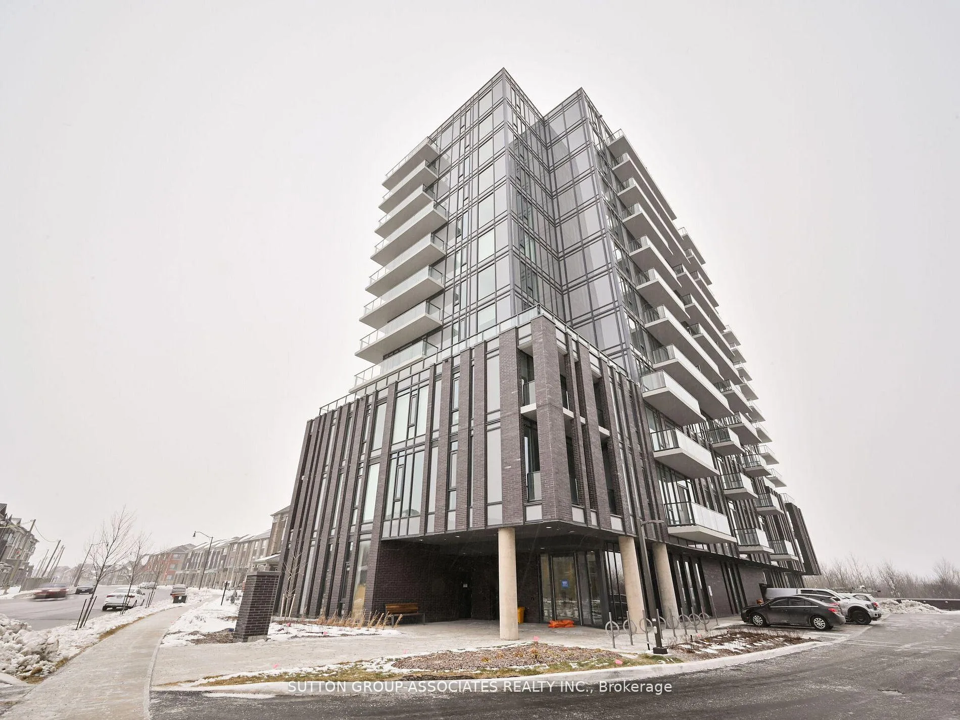 Photo 2 of Unit 810, 225 Veterans Drive, Brampton, Northwest Brampton — HOMEH