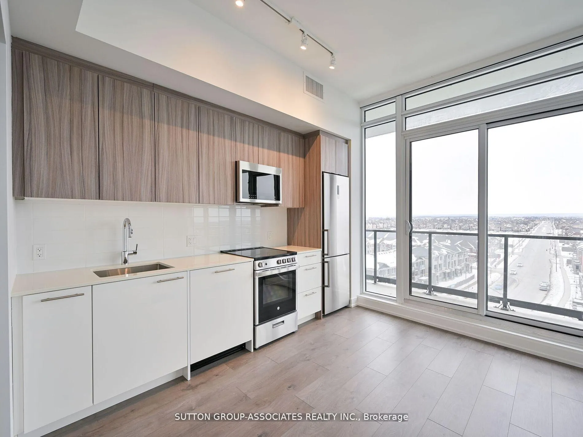 Photo 10 of Unit 810, 225 Veterans Drive, Brampton, Northwest Brampton — HOMEH