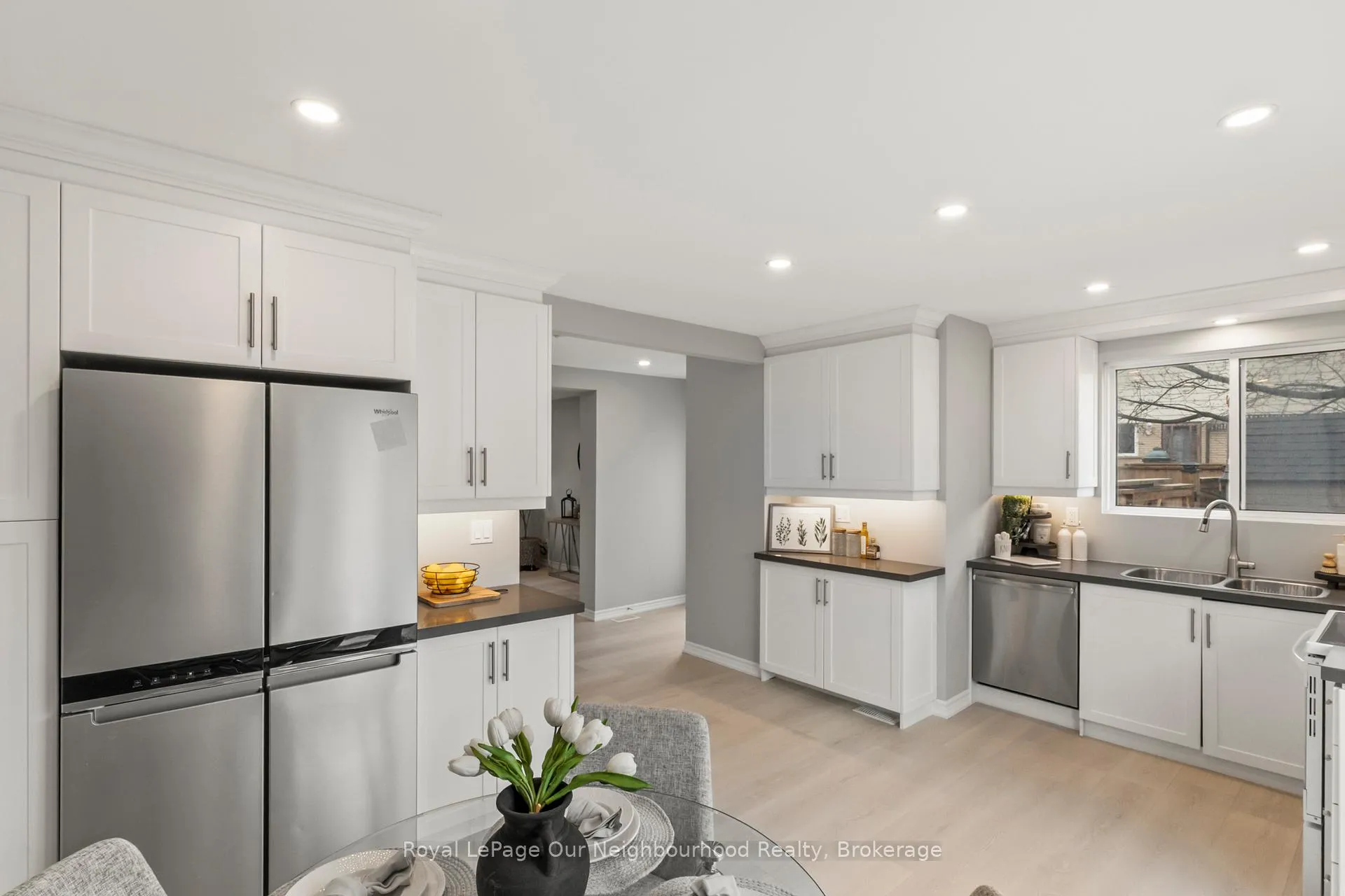 Photo 11 of 75 Little Avenue, Clarington, Bowmanville — HOMEH