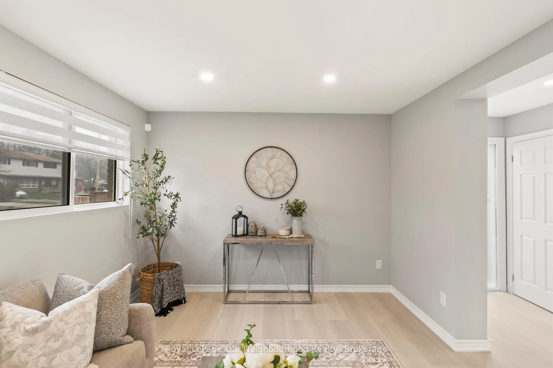 Photo 17 of 75 Little Avenue, Clarington, Bowmanville — HOMEH