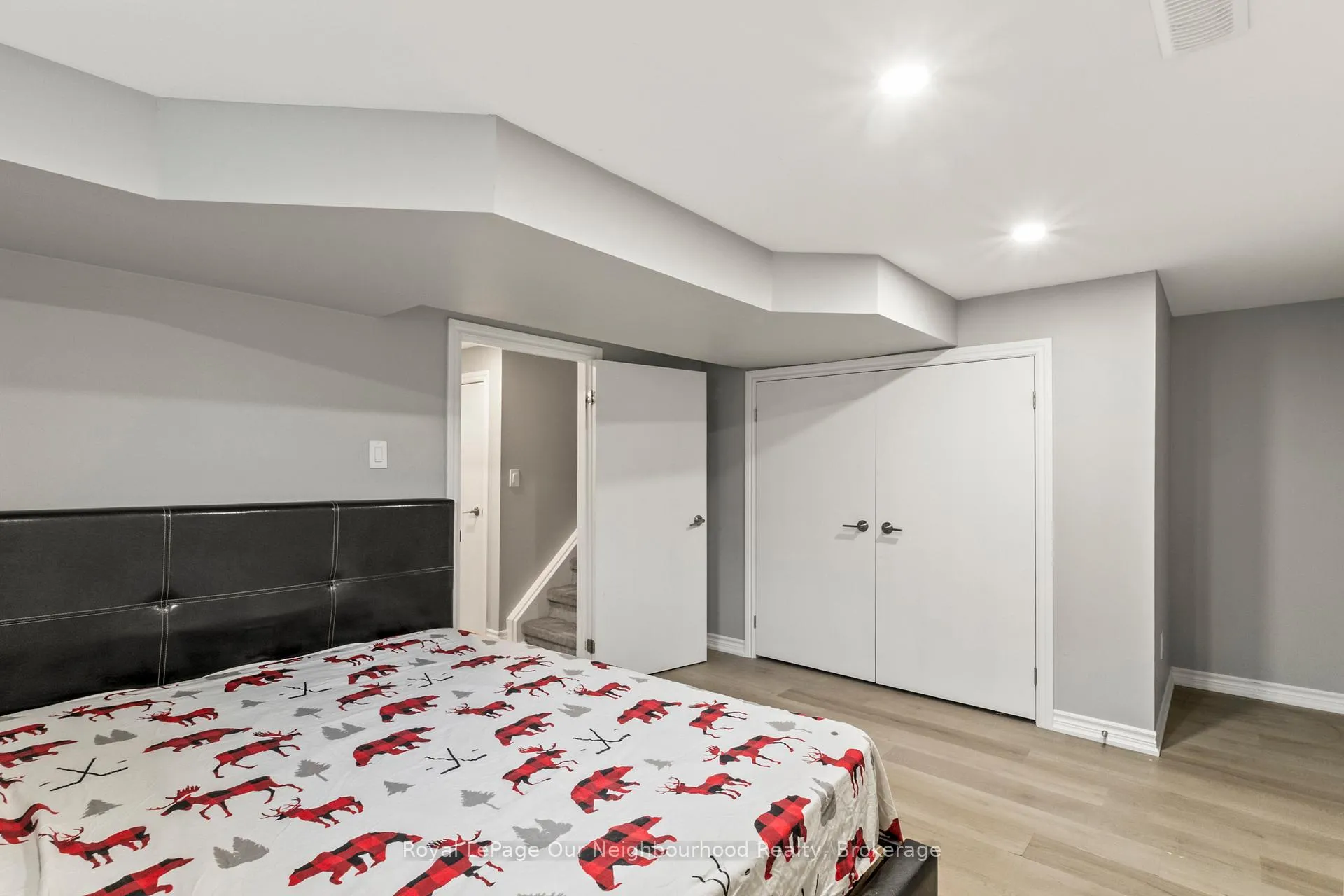Photo 35 of 75 Little Avenue, Clarington, Bowmanville — HOMEH