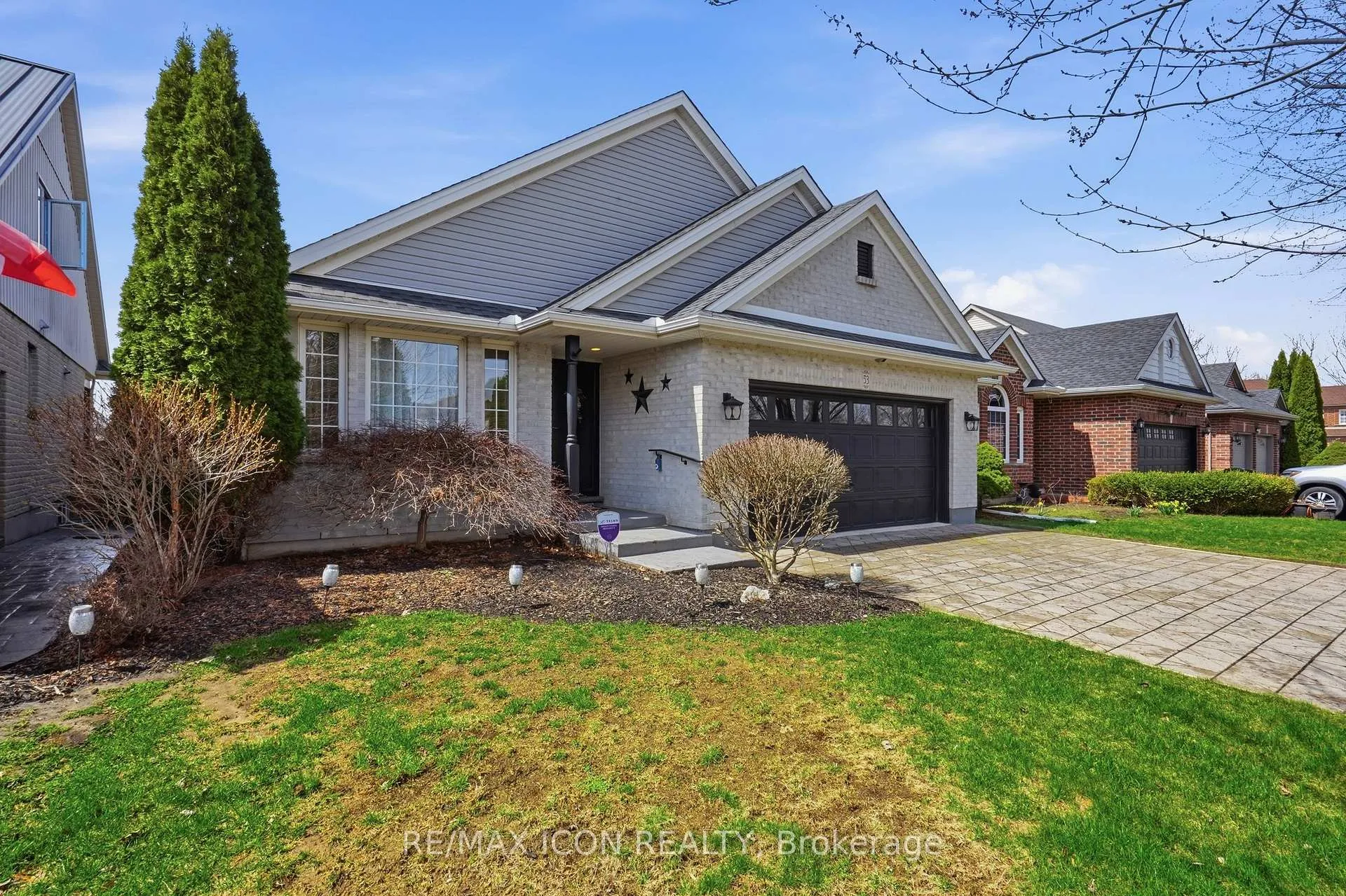 Photo 4 of 53 Augusta Crescent, St. Thomas — HOMEH