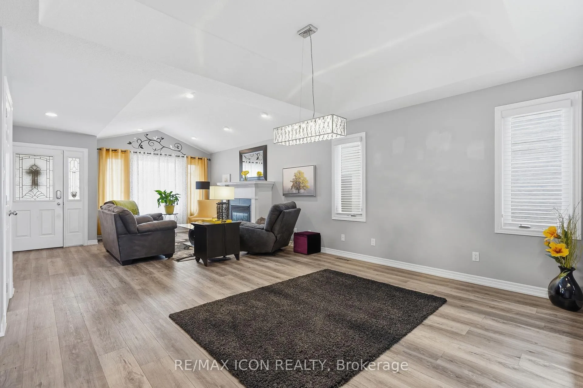 Photo 14 of 53 Augusta Crescent, St. Thomas — HOMEH