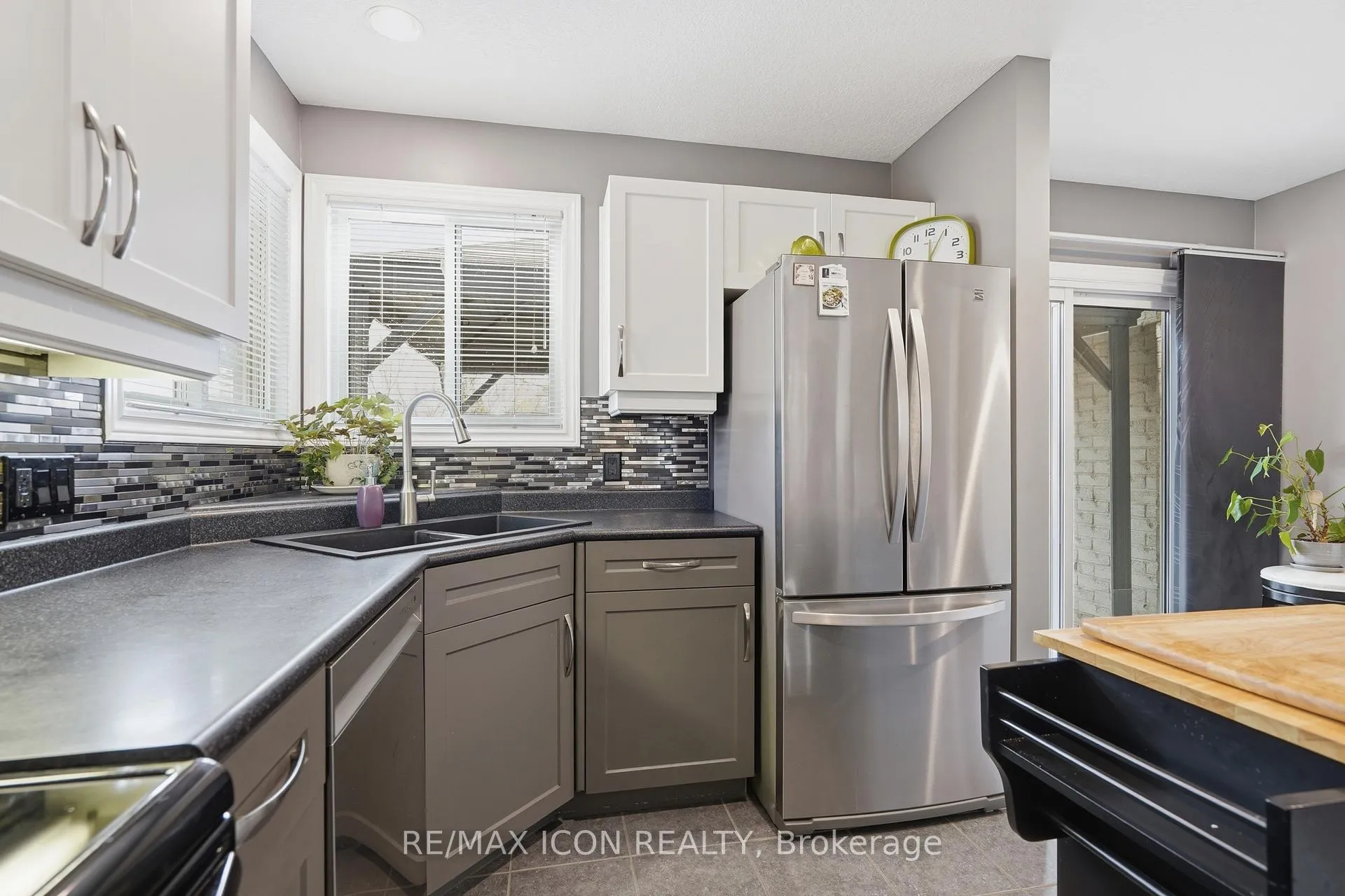 Photo 17 of 53 Augusta Crescent, St. Thomas — HOMEH