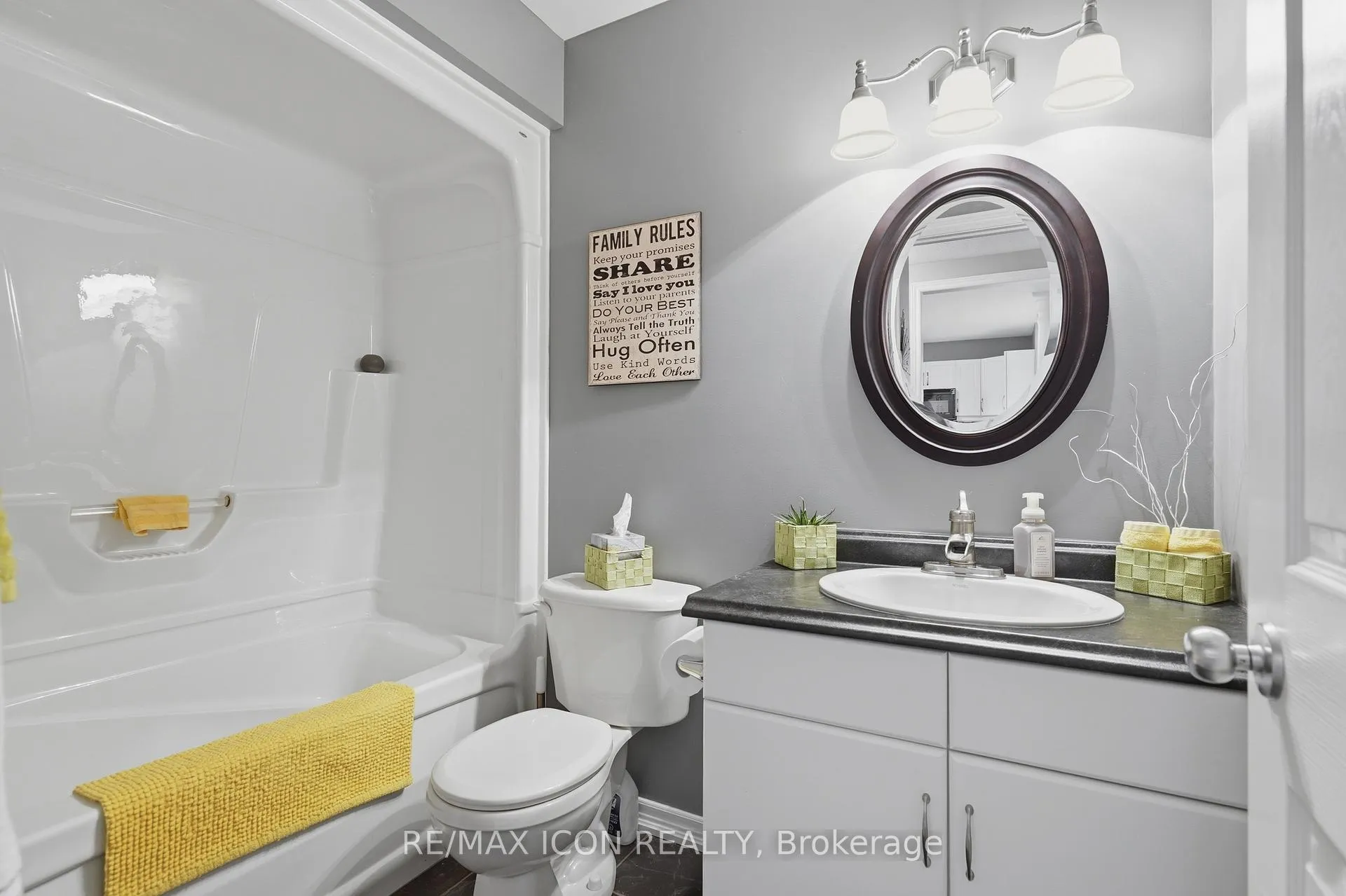 Photo 25 of 53 Augusta Crescent, St. Thomas — HOMEH
