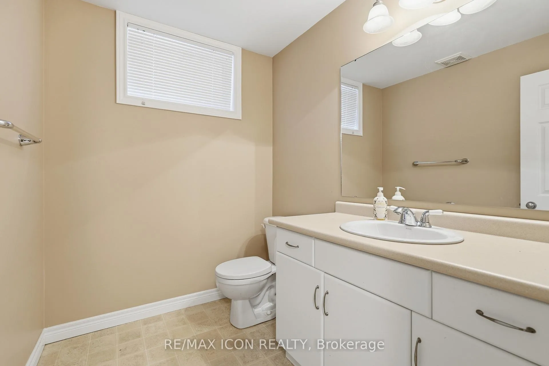 Photo 40 of 53 Augusta Crescent, St. Thomas — HOMEH