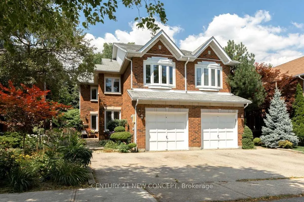 Photo 1 of 8 Brownstone Circle, Vaughan, Crestwood-Springfarm-Yorkhill — HOMEH