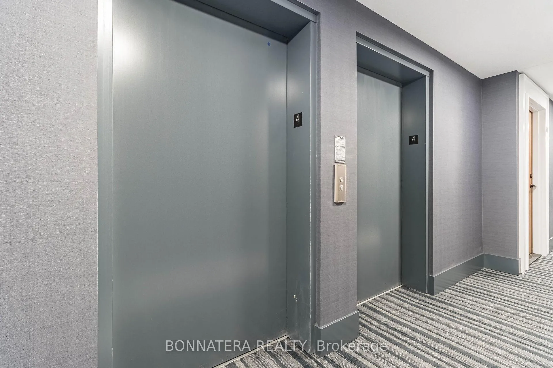 Photo 3 of Unit 414, 10 Lagerfeld Drive, Brampton, Northwest Brampton — HOMEH