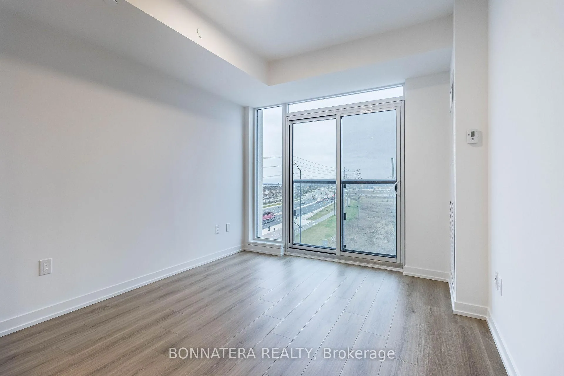 Photo 10 of Unit 414, 10 Lagerfeld Drive, Brampton, Northwest Brampton — HOMEH