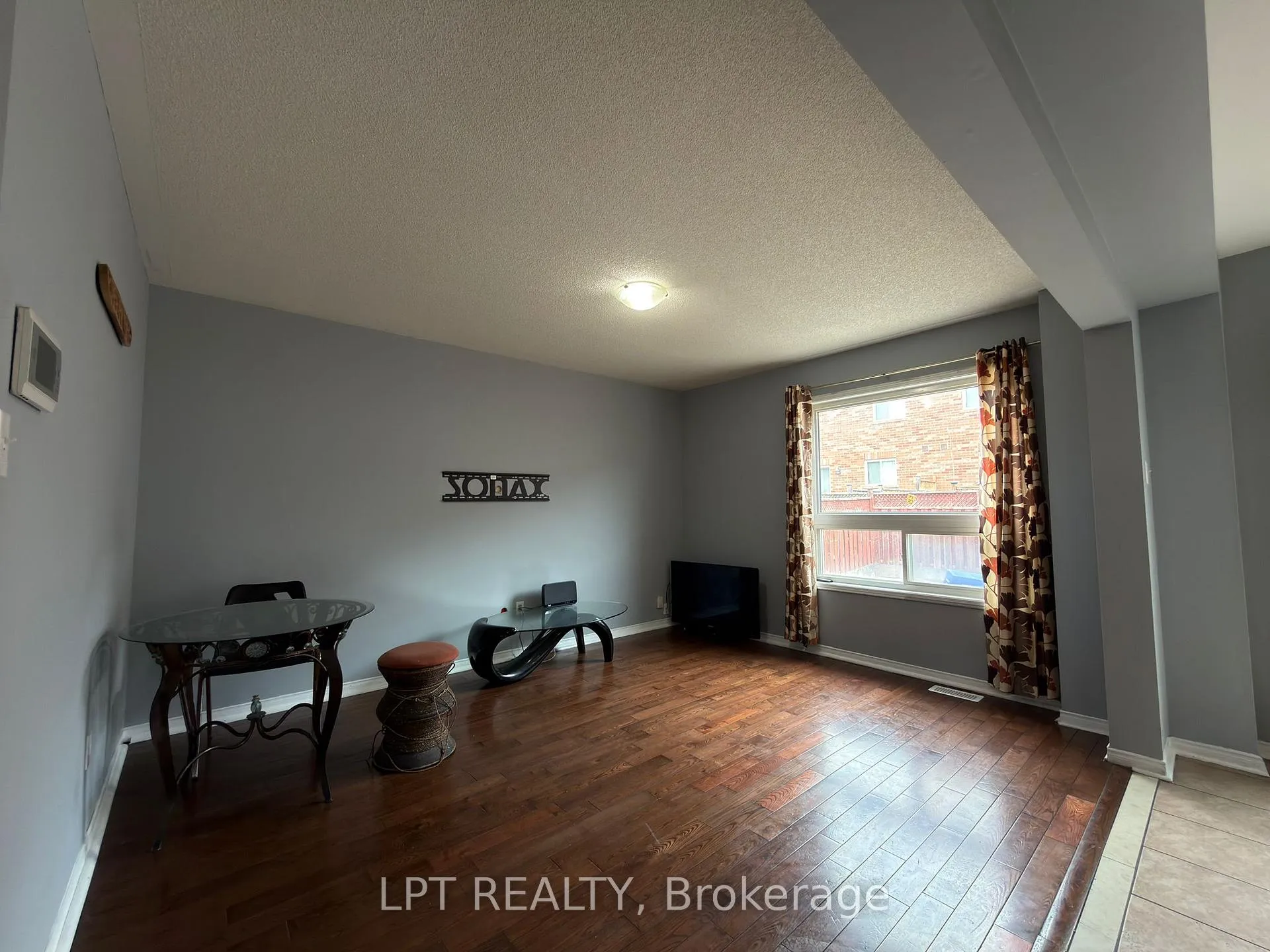 Photo 15 of 112 Bushmill Circle, Brampton, Fletcher's Meadow — HOMEH