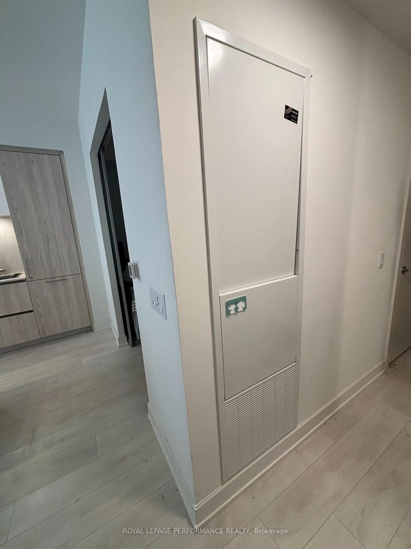 Photo 21 of 15 Mercer Street, Toronto, Waterfront Communities — HOMEH
