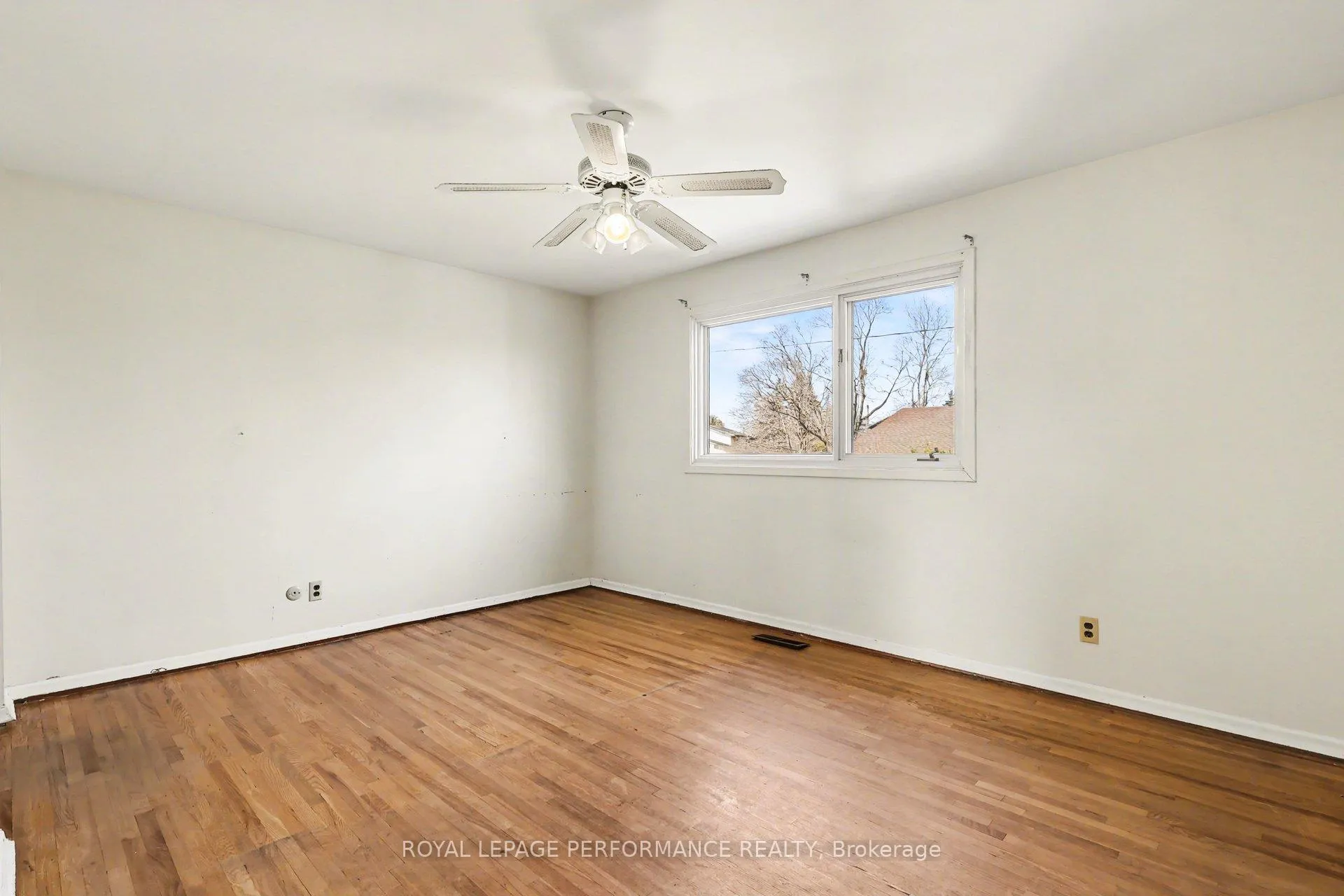 Photo 19 of 767 Cross Avenue, Ottawa, Elmvale Acres/Urbandale — HOMEH