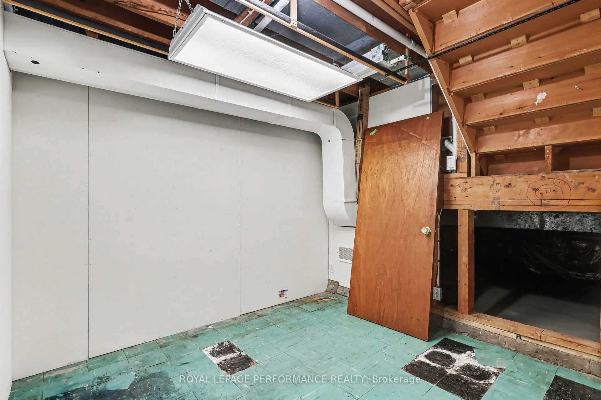 Photo 27 of 767 Cross Avenue, Ottawa, Elmvale Acres/Urbandale — HOMEH