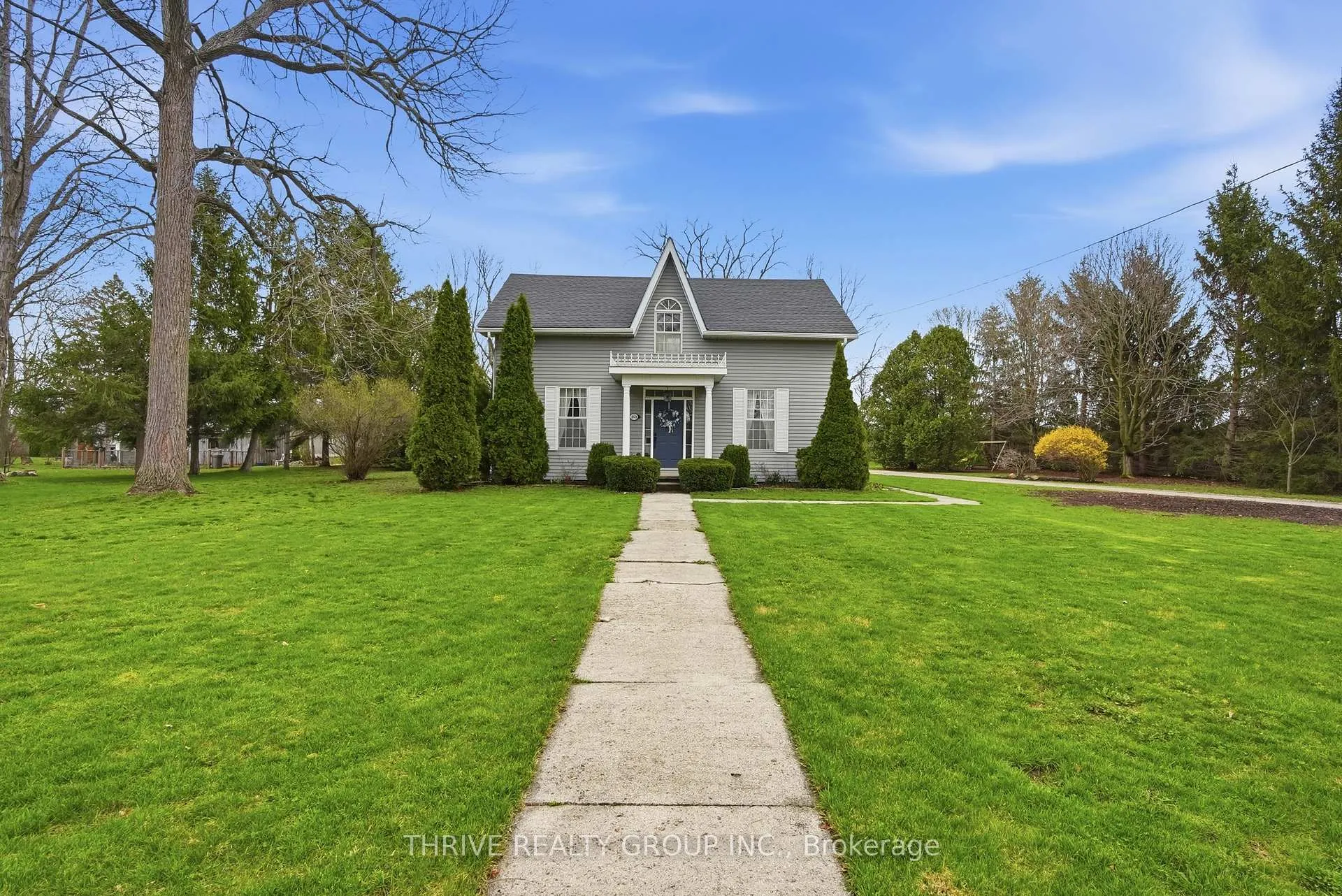 Photo 4 of 160 West Park Drive S, North Middlesex, Parkhill — HOMEH
