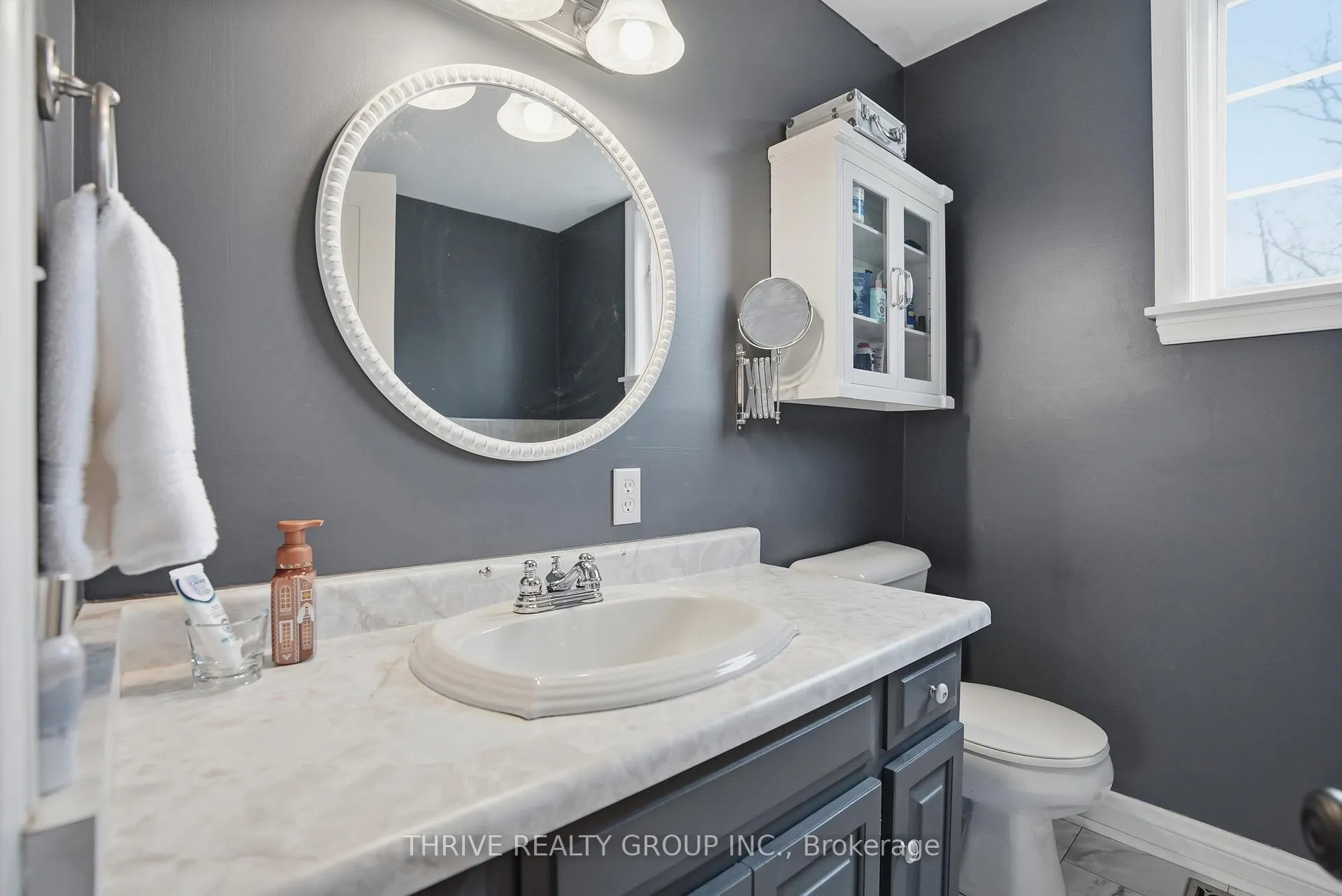 Photo 34 of 160 West Park Drive S, North Middlesex, Parkhill — HOMEH