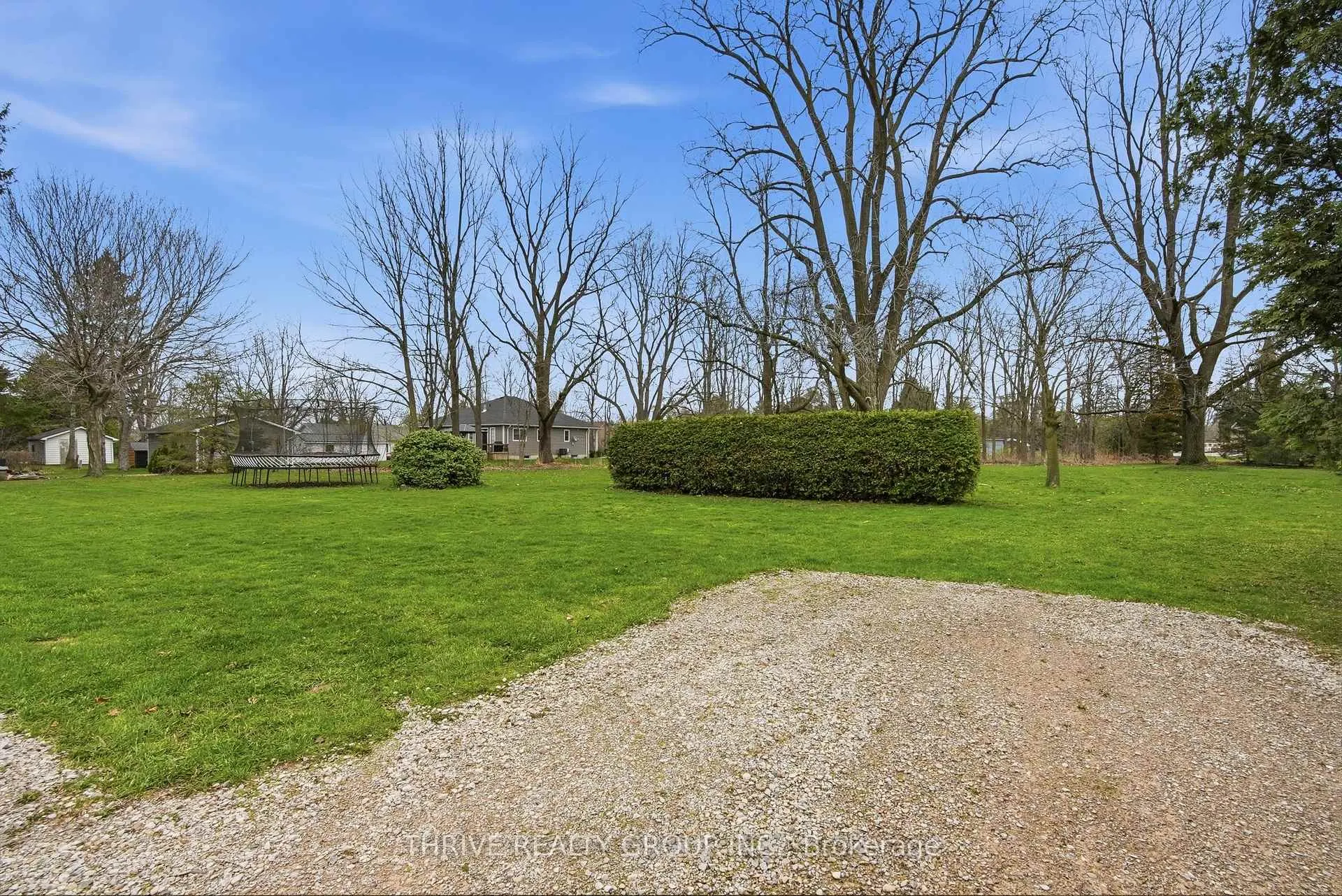 Photo 49 of 160 West Park Drive S, North Middlesex, Parkhill — HOMEH