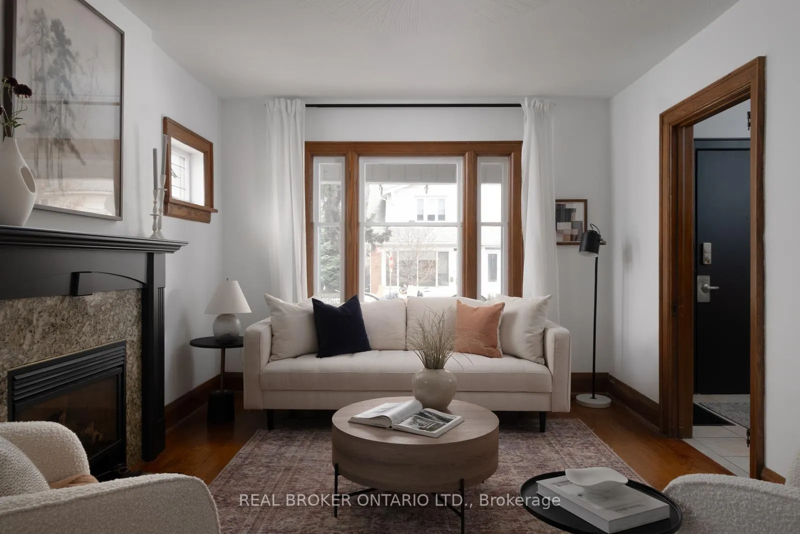 Photo 5 of 256 Monarch Park Avenue, Toronto, Danforth Village-East York — HOMEH