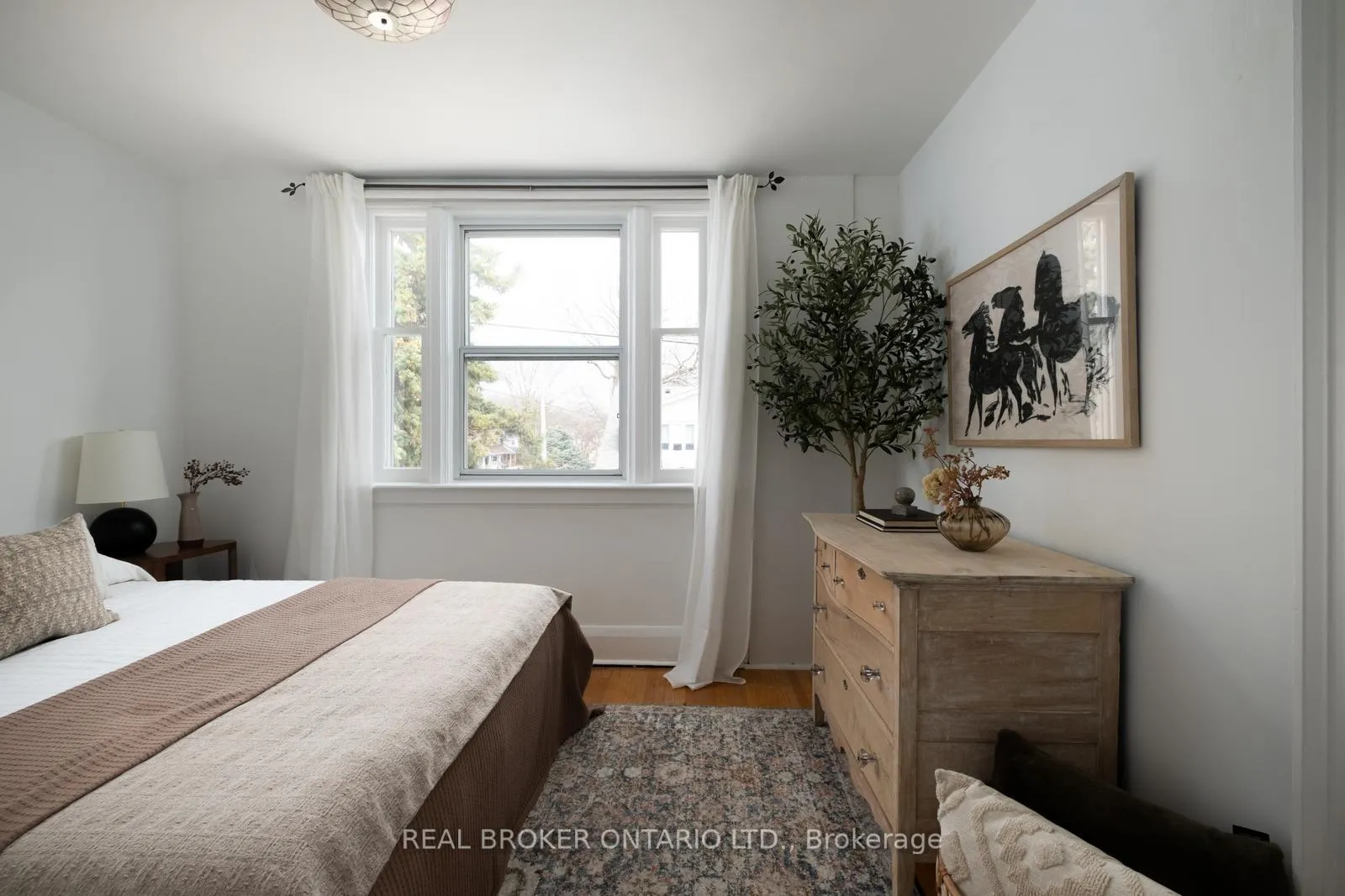 Photo 13 of 256 Monarch Park Avenue, Toronto, Danforth Village-East York — HOMEH
