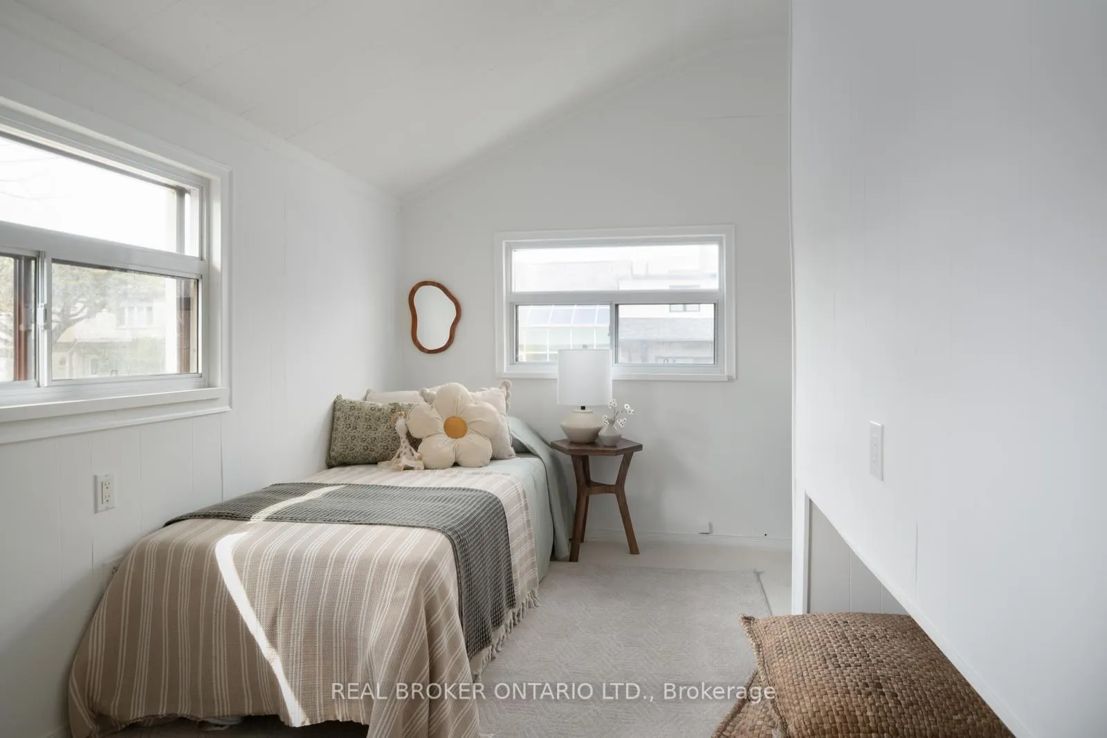 Photo 17 of 256 Monarch Park Avenue, Toronto, Danforth Village-East York — HOMEH