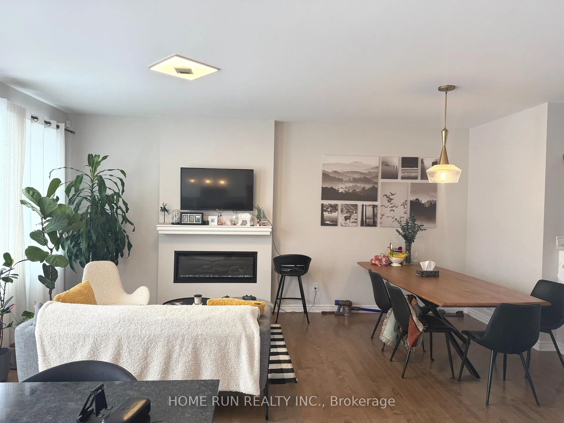 Photo 6 of 1892 Haiku Street, Ottawa, Barrhaven - Half Moon Bay — HOMEH