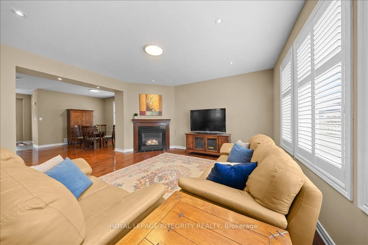 Photo 12 of 638 Rosehill Avenue, Ottawa, Stittsville (North) — HOMEH