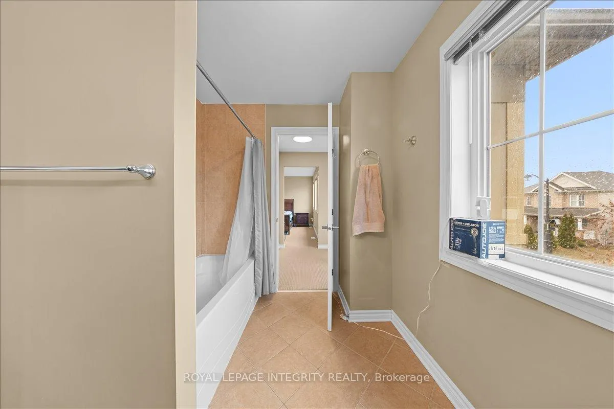 Photo 24 of 638 Rosehill Avenue, Ottawa, Stittsville (North) — HOMEH