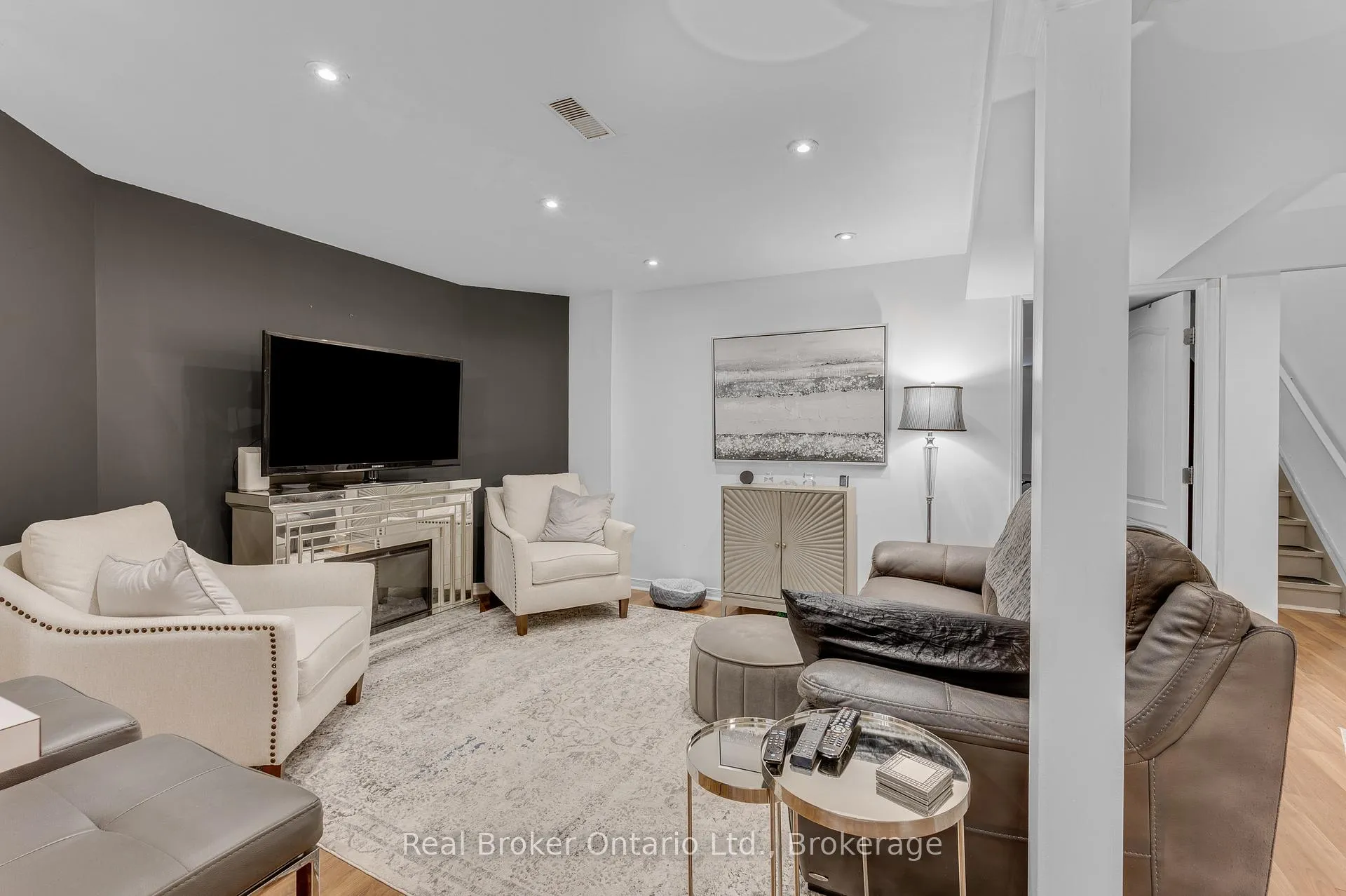 Photo 37 of 6 Wilsongary Circle, Ajax, Northeast Ajax — HOMEH